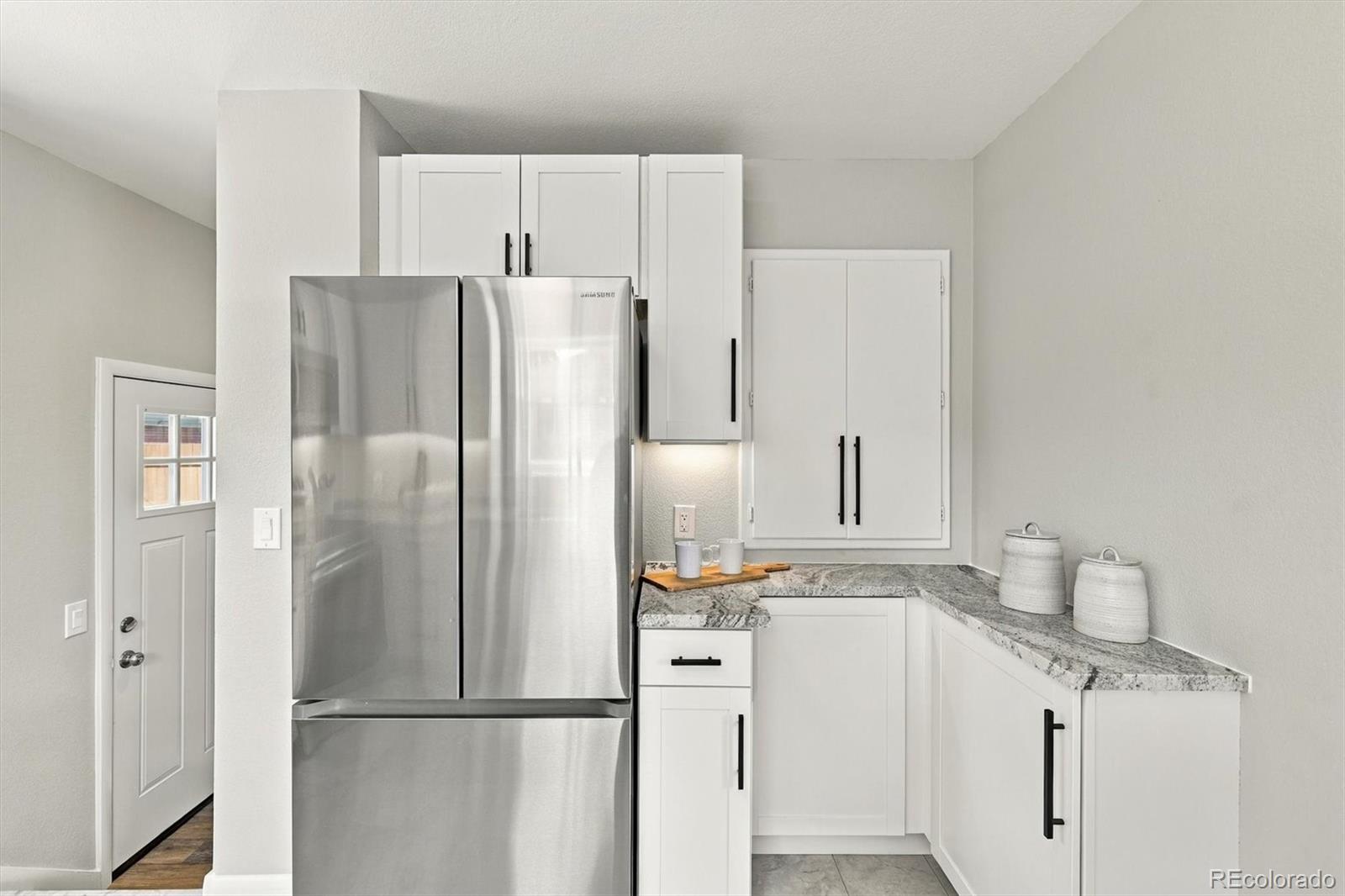 MLS Image #6 for 6851  morrison drive,denver, Colorado