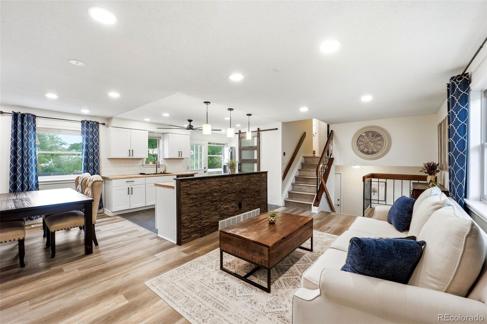 MLS Image #2 for 7724 s hoyt street,littleton, Colorado