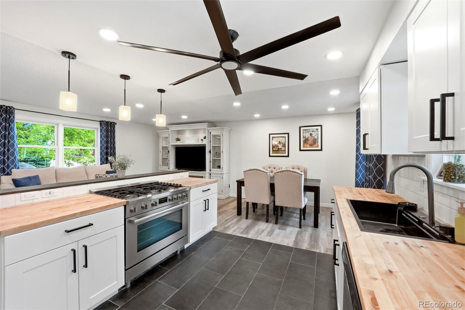 MLS Image #3 for 7724 s hoyt street,littleton, Colorado