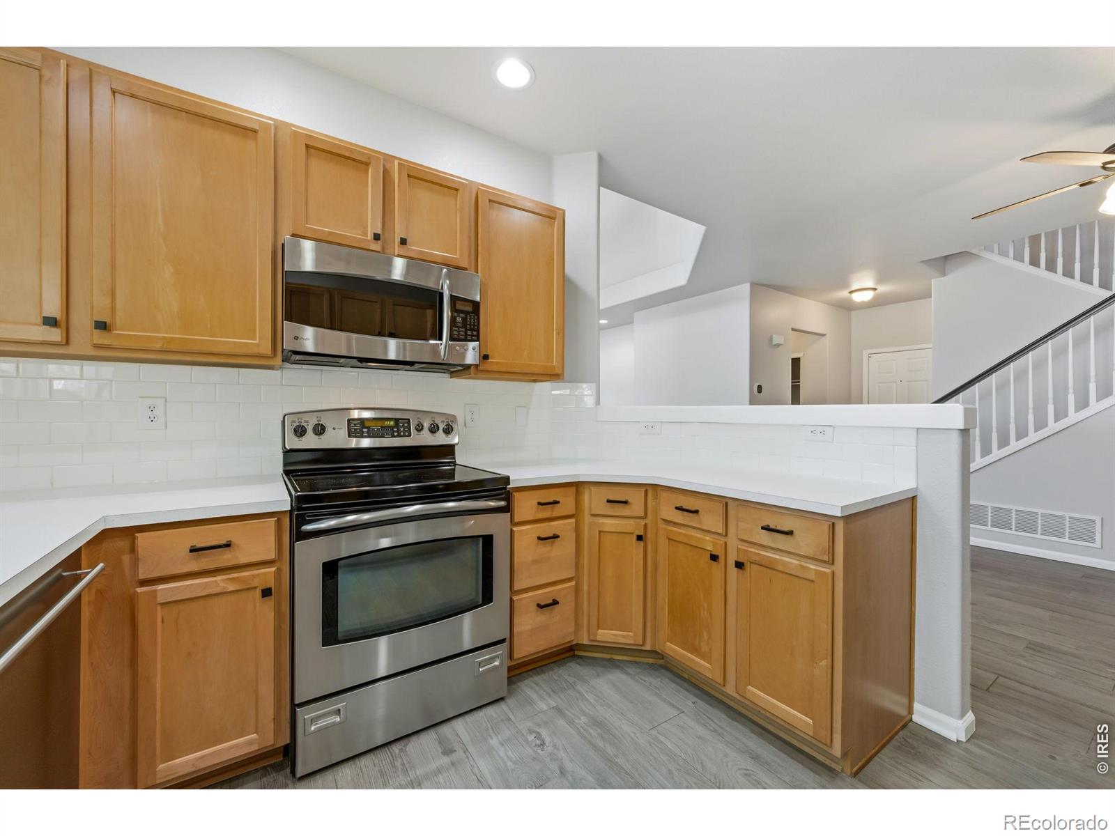 MLS Image #13 for 3115  new castle drive,loveland, Colorado