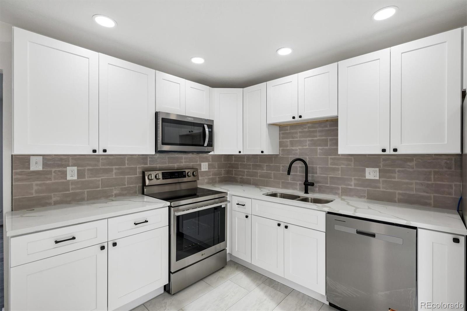 MLS Image #8 for 362  dogwood avenue,brighton, Colorado