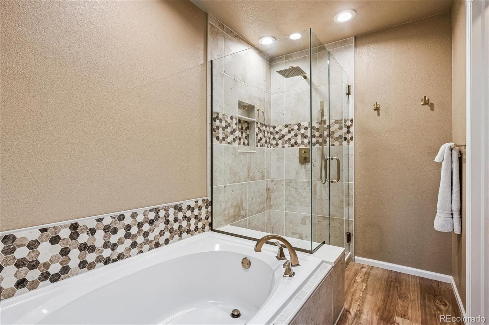 MLS Image #17 for 7544 s monaco way,centennial, Colorado