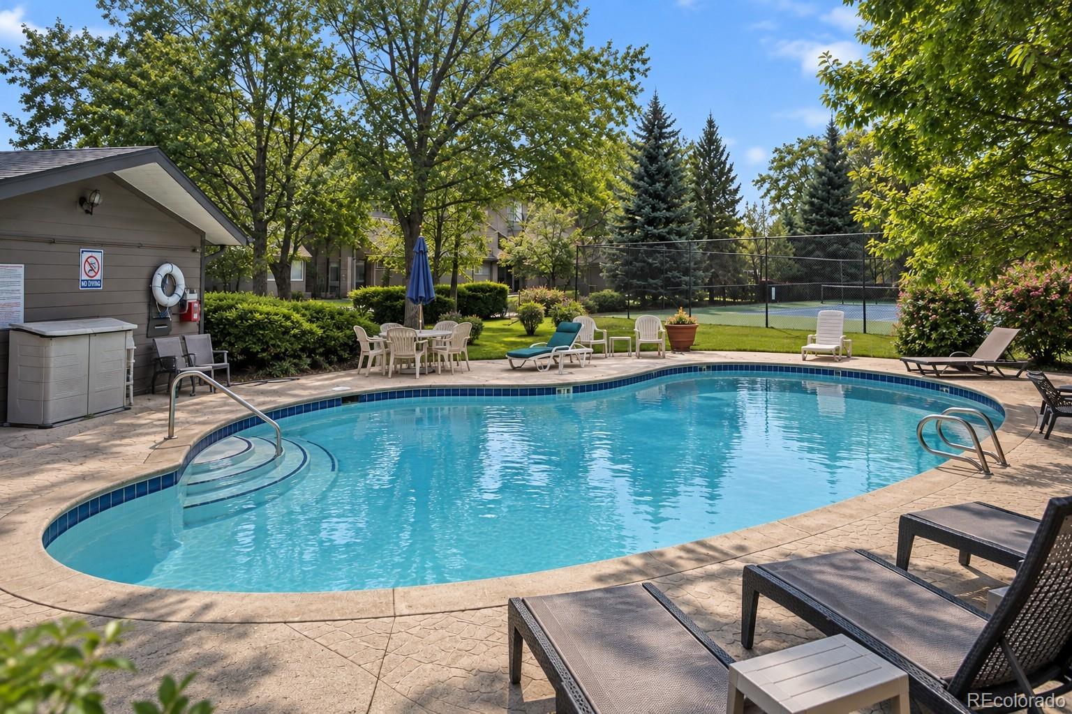MLS Image #15 for 2609 s quebec street,denver, Colorado