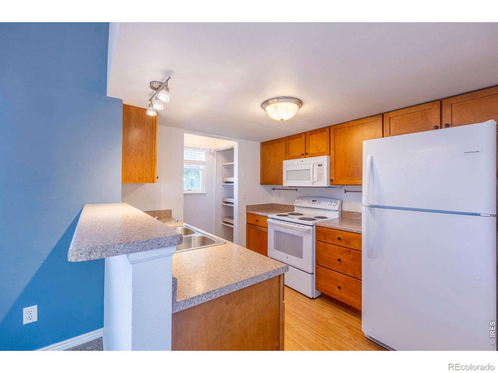 MLS Image #7 for 1909  juniper street,longmont, Colorado