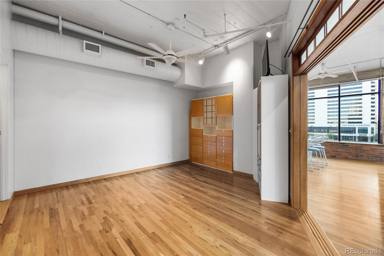 MLS Image #16 for 2000  arapahoe street 402,denver, Colorado