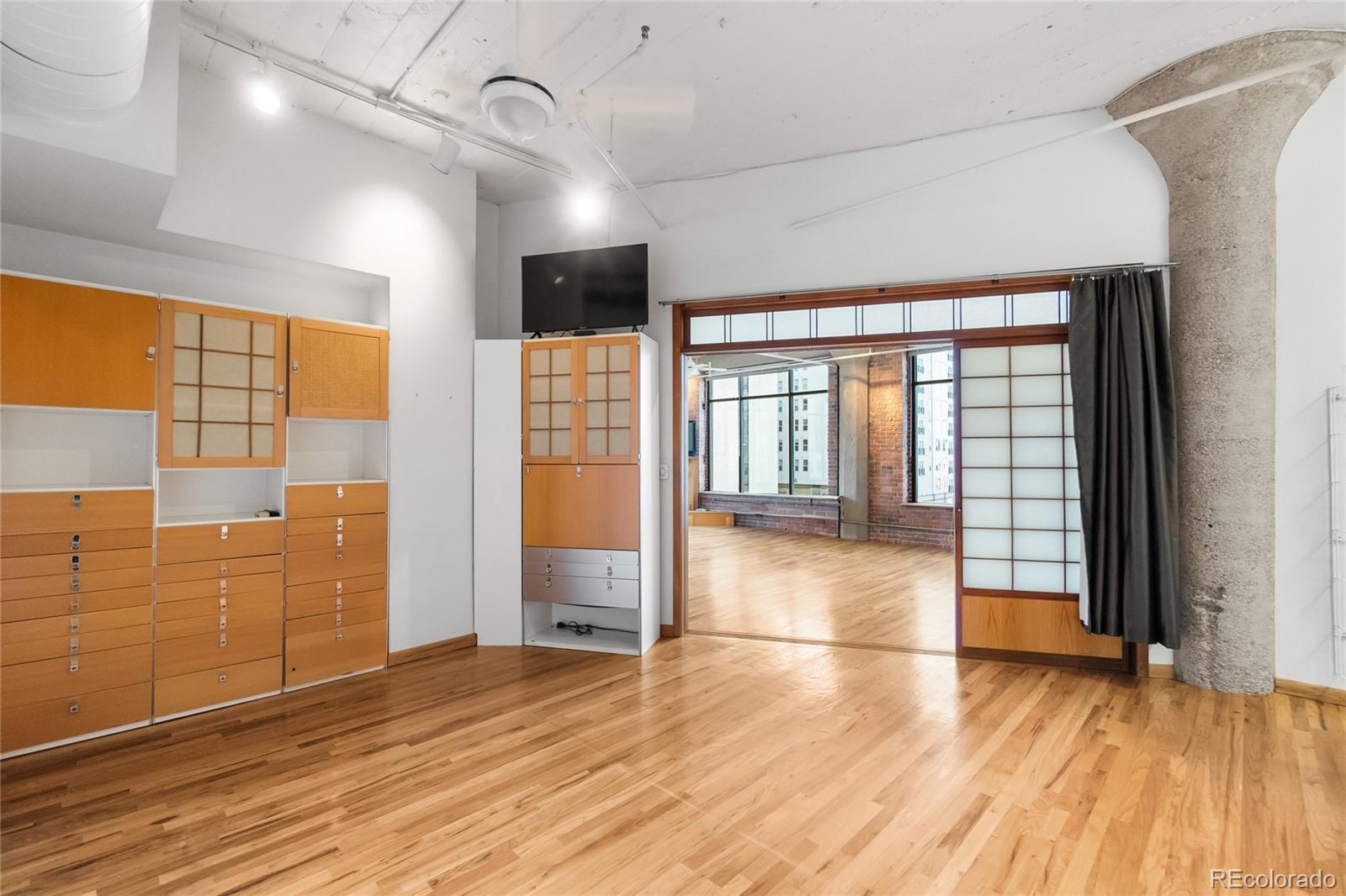 MLS Image #18 for 2000  arapahoe street 402,denver, Colorado