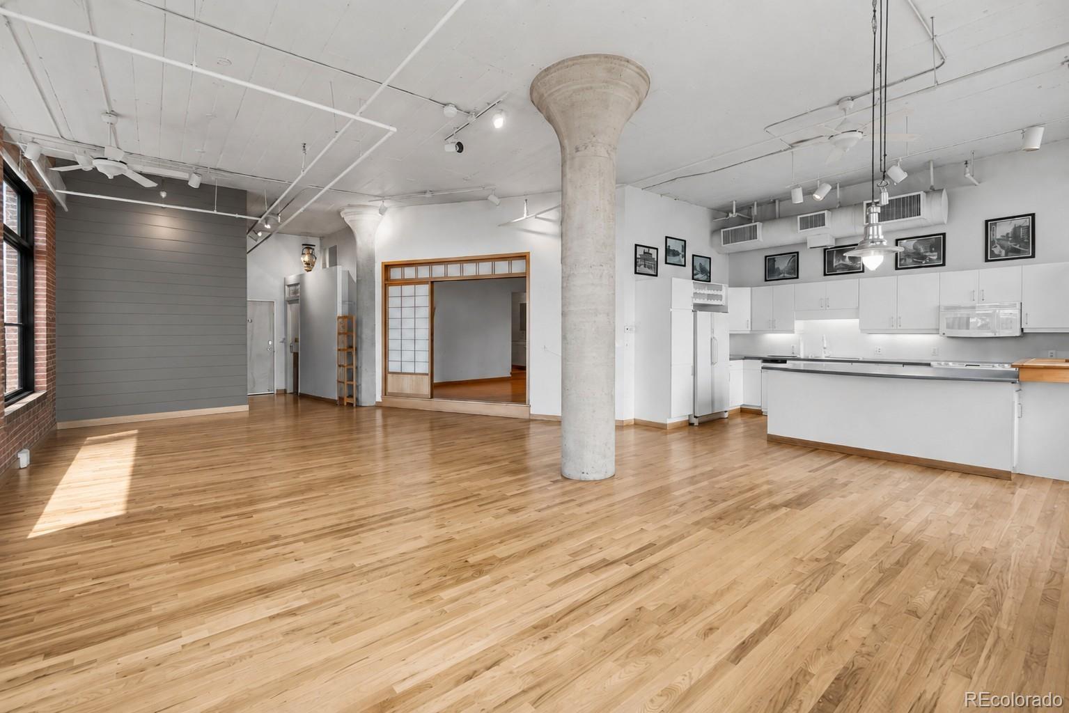 MLS Image #7 for 2000  arapahoe street 402,denver, Colorado
