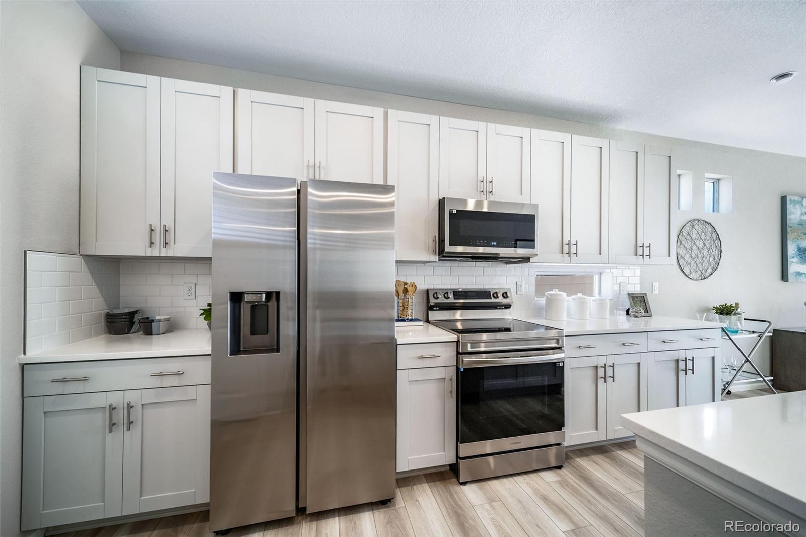 MLS Image #3 for 10122  salem court,commerce city, Colorado