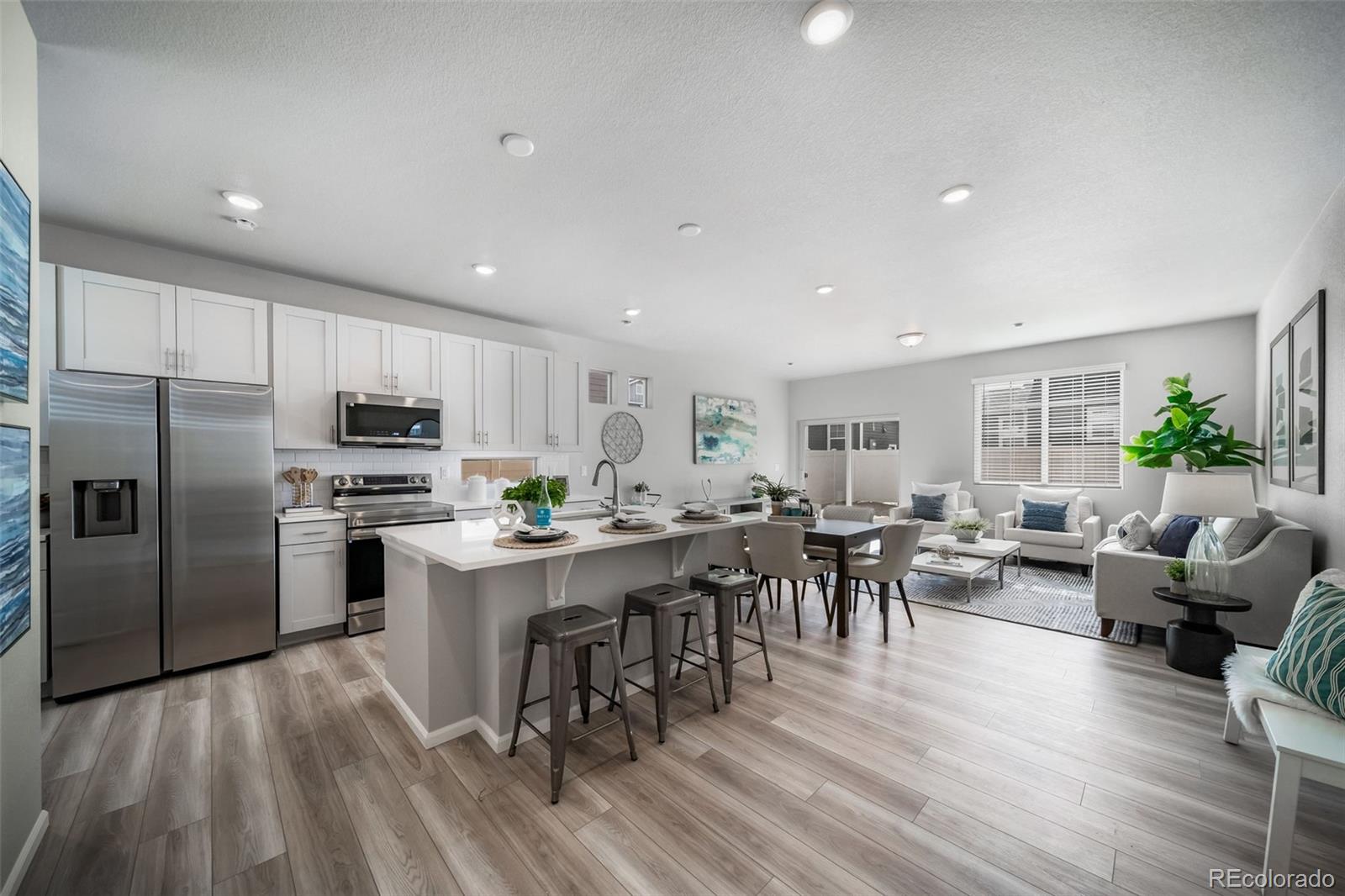 MLS Image #4 for 10122  salem court,commerce city, Colorado