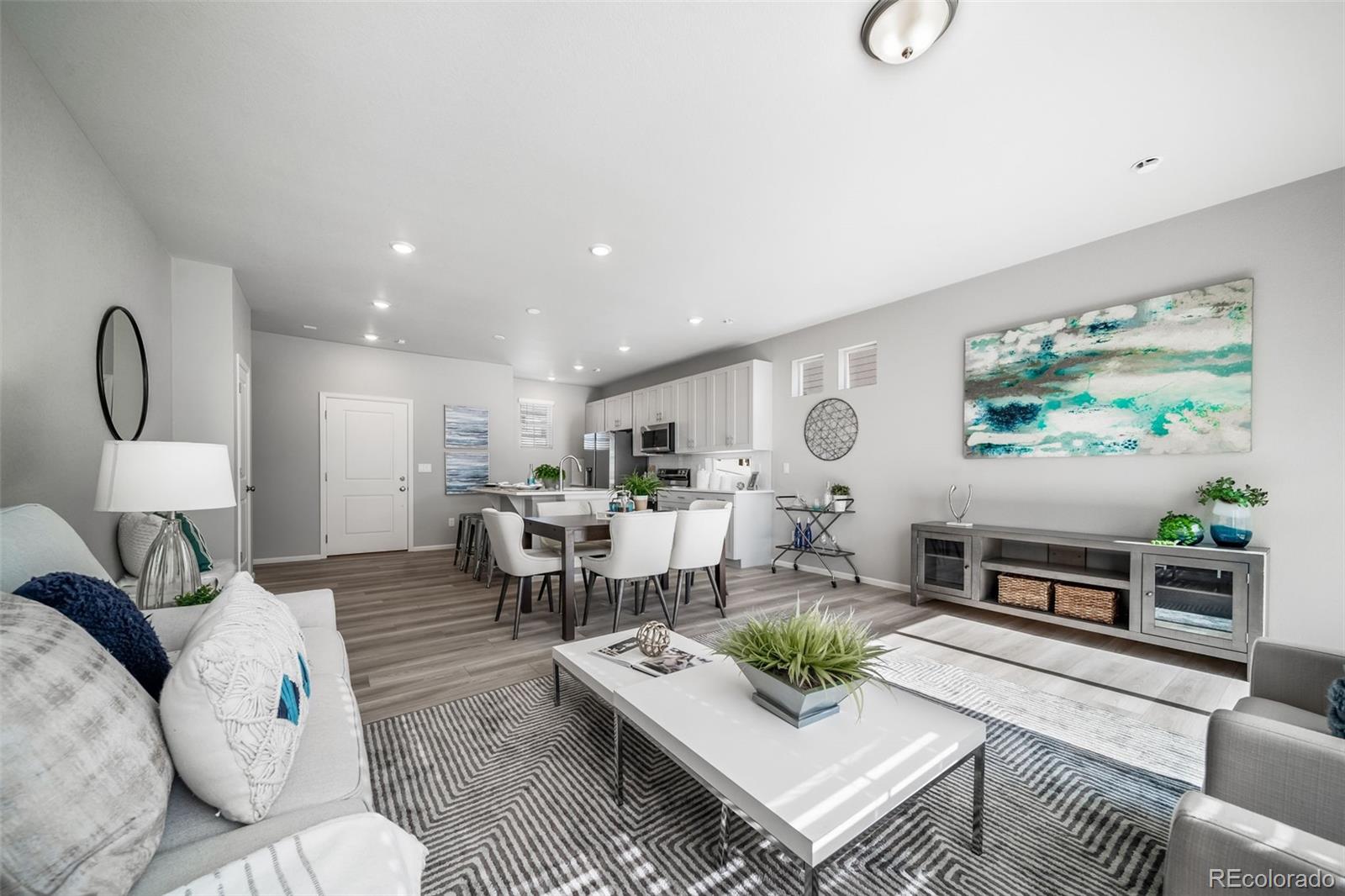 MLS Image #9 for 10122  salem court,commerce city, Colorado