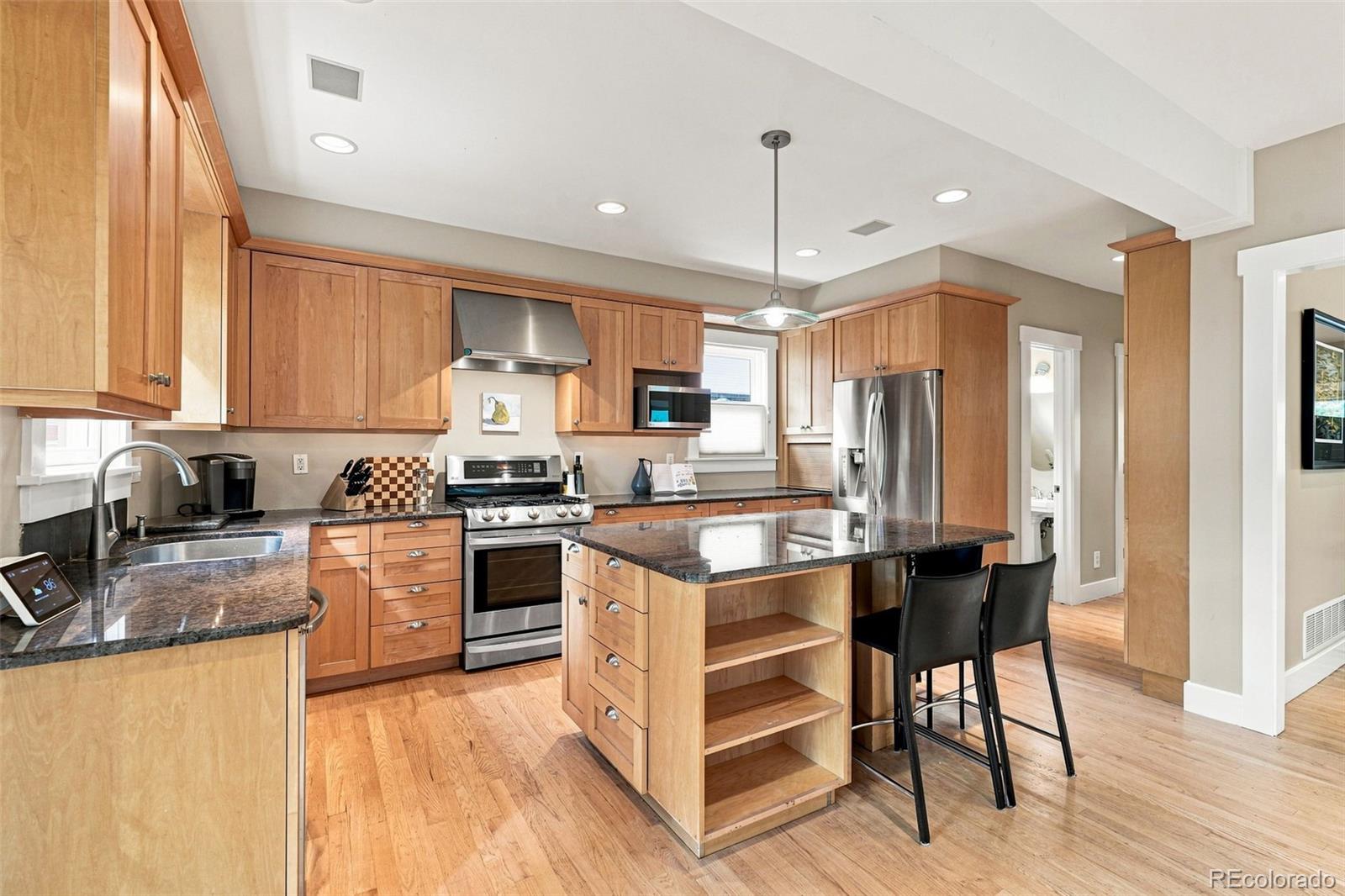 MLS Image #17 for 2041  grape street,denver, Colorado
