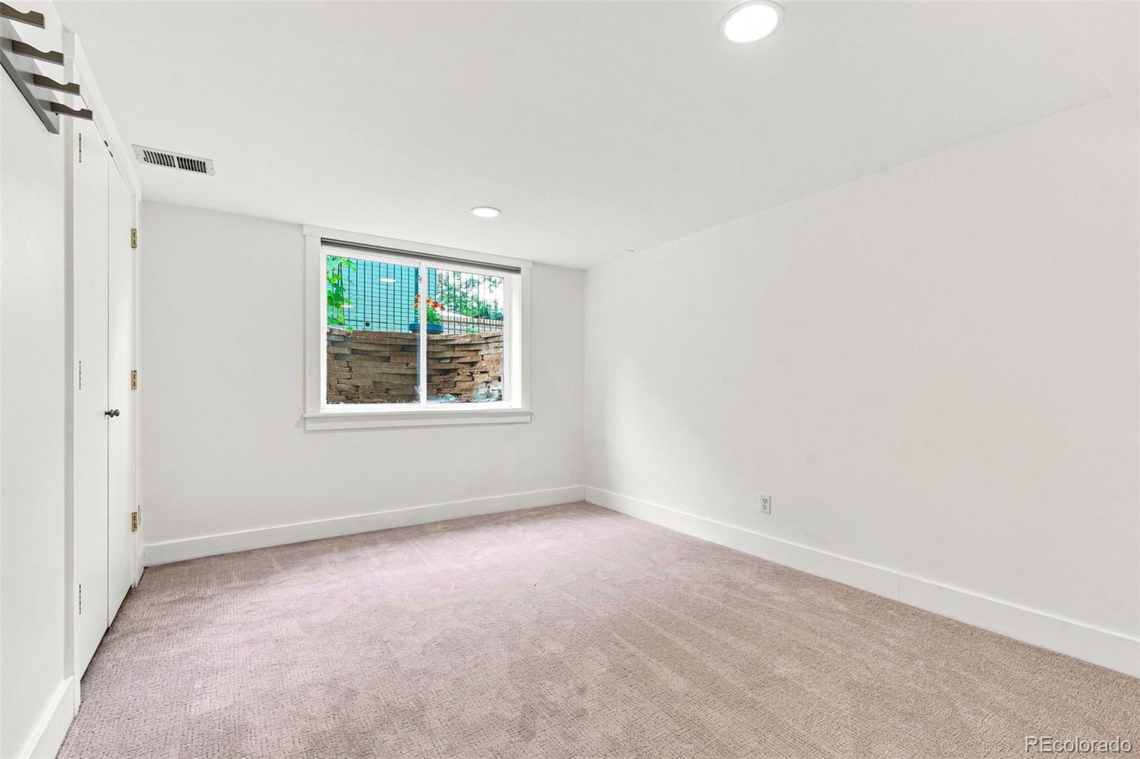 MLS Image #37 for 2041  grape street,denver, Colorado