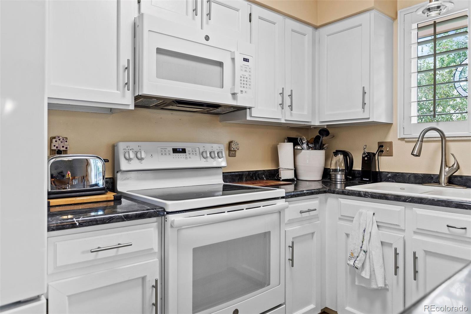 MLS Image #7 for 8352  dover court,arvada, Colorado