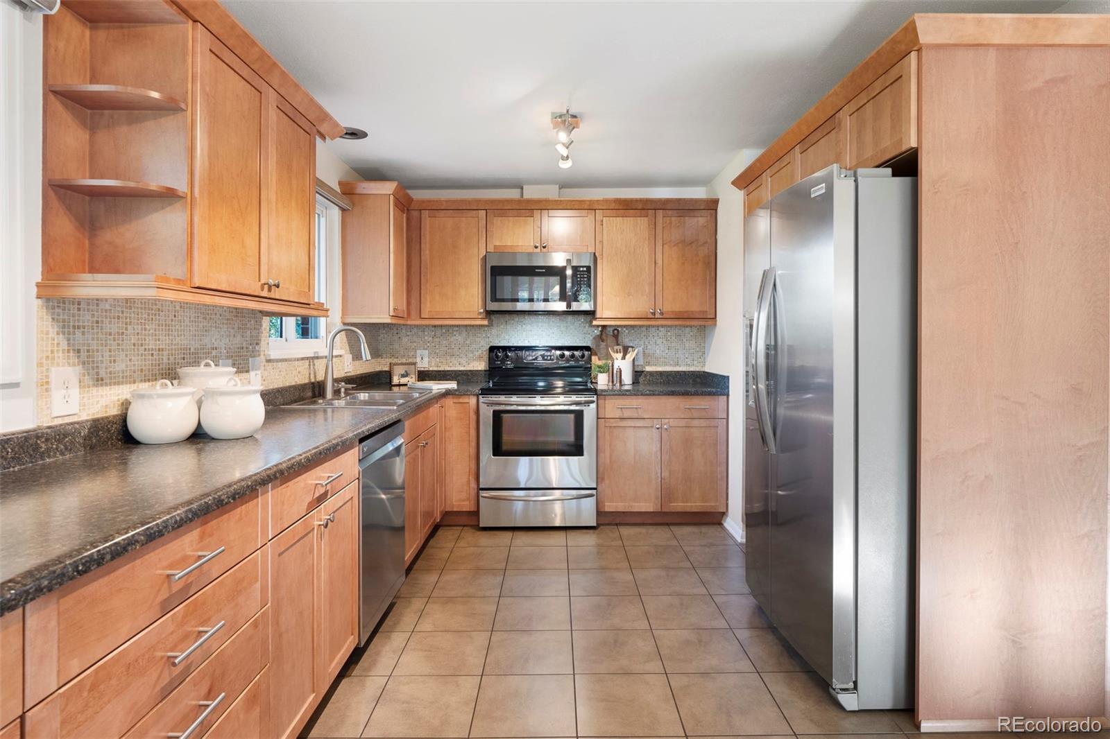 MLS Image #11 for 3090 e weaver avenue,centennial, Colorado