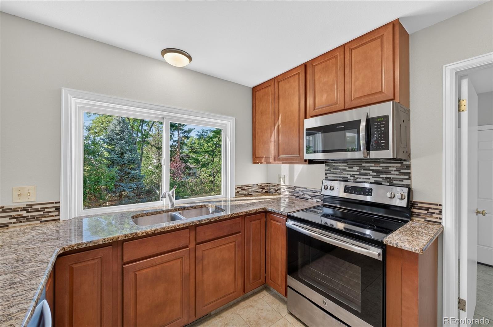 MLS Image #12 for 10482 w dakan mountain,littleton, Colorado