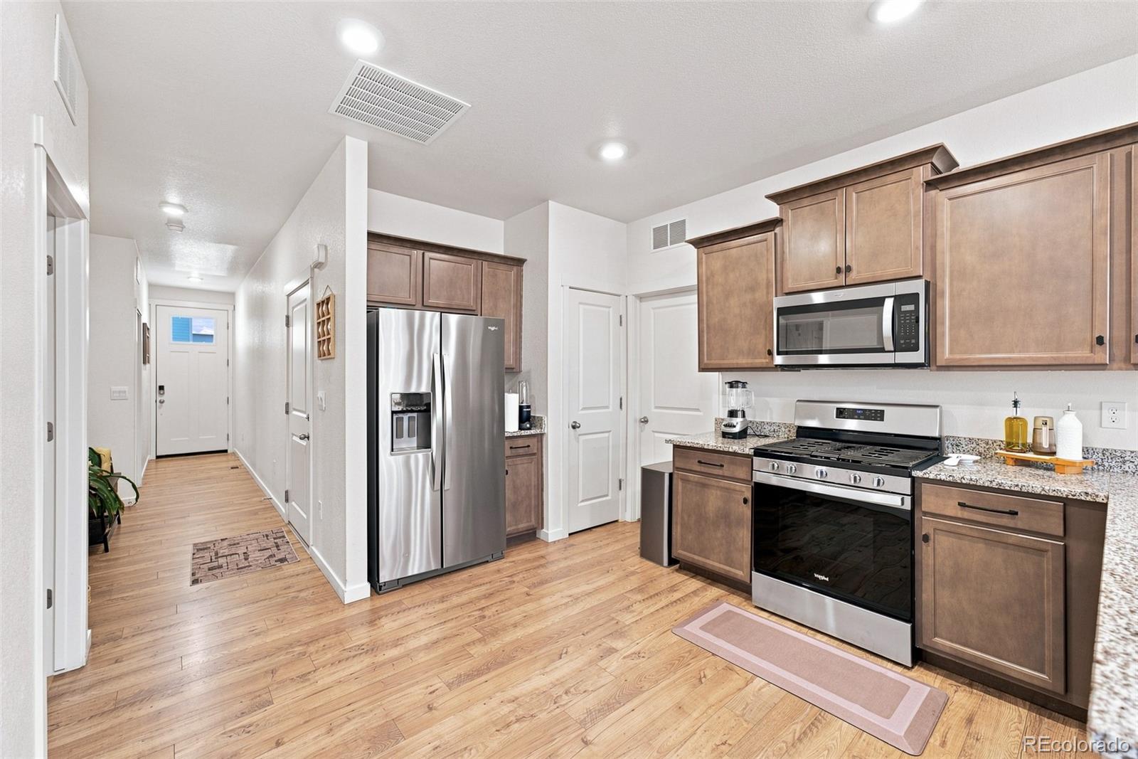 MLS Image #2 for 1008  ryland road,lochbuie, Colorado