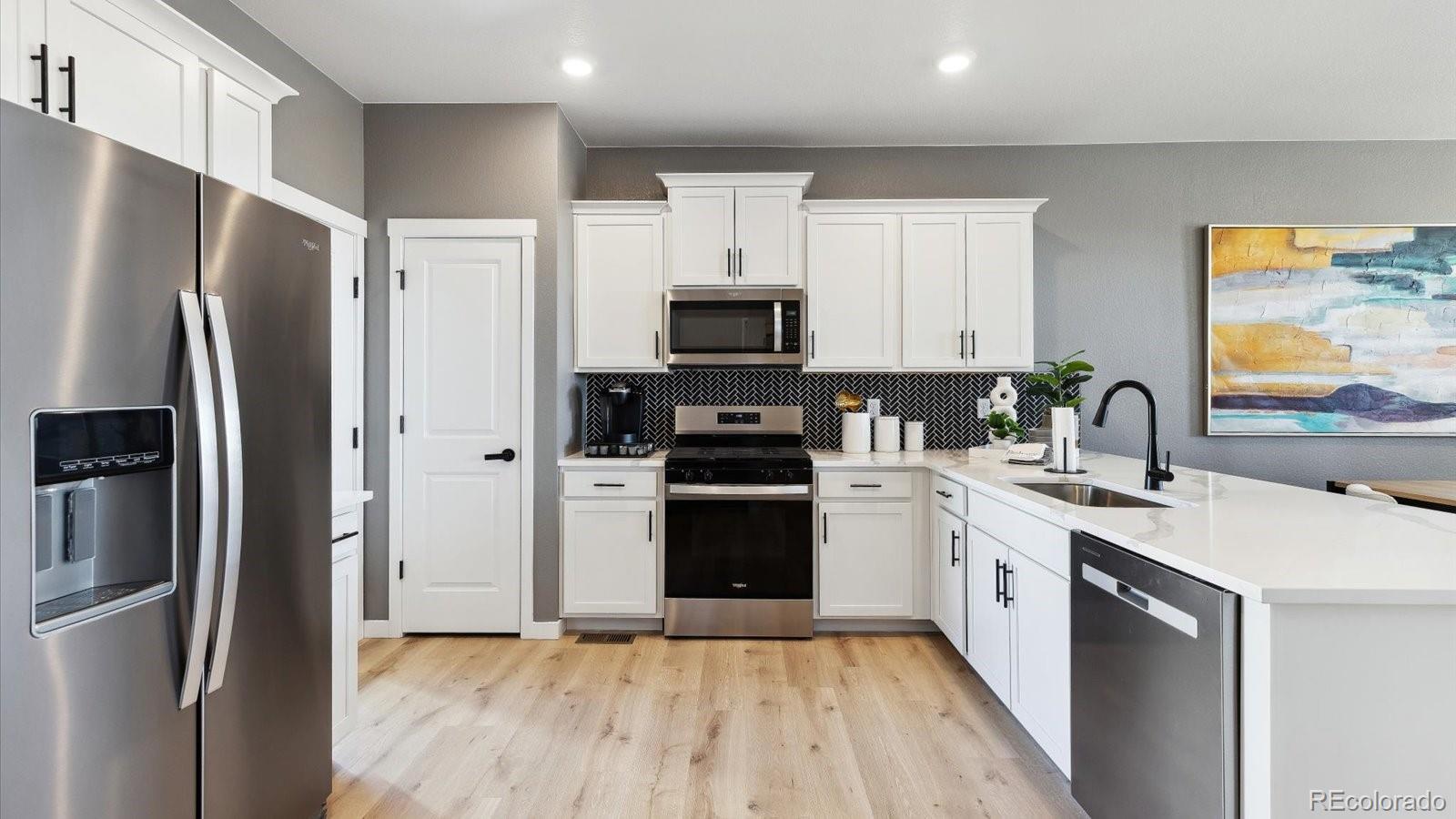 MLS Image #8 for 331 n bersshine street,watkins, Colorado
