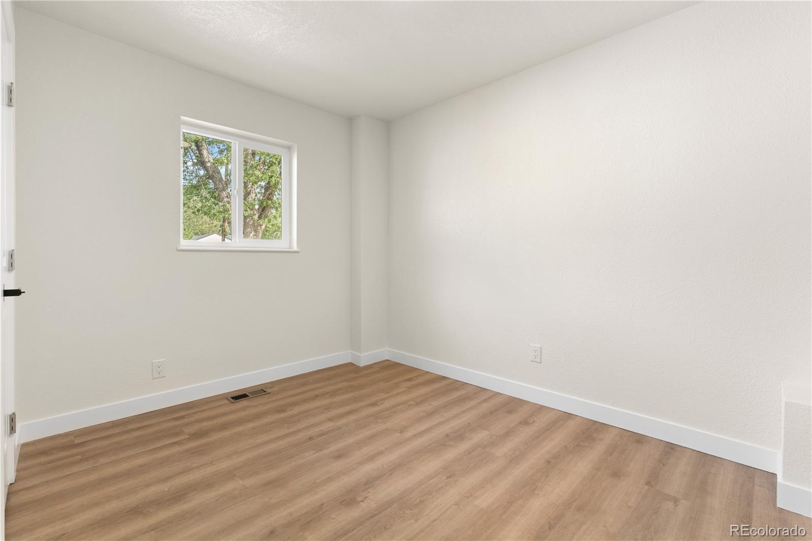 MLS Image #16 for 3690  newport street,denver, Colorado