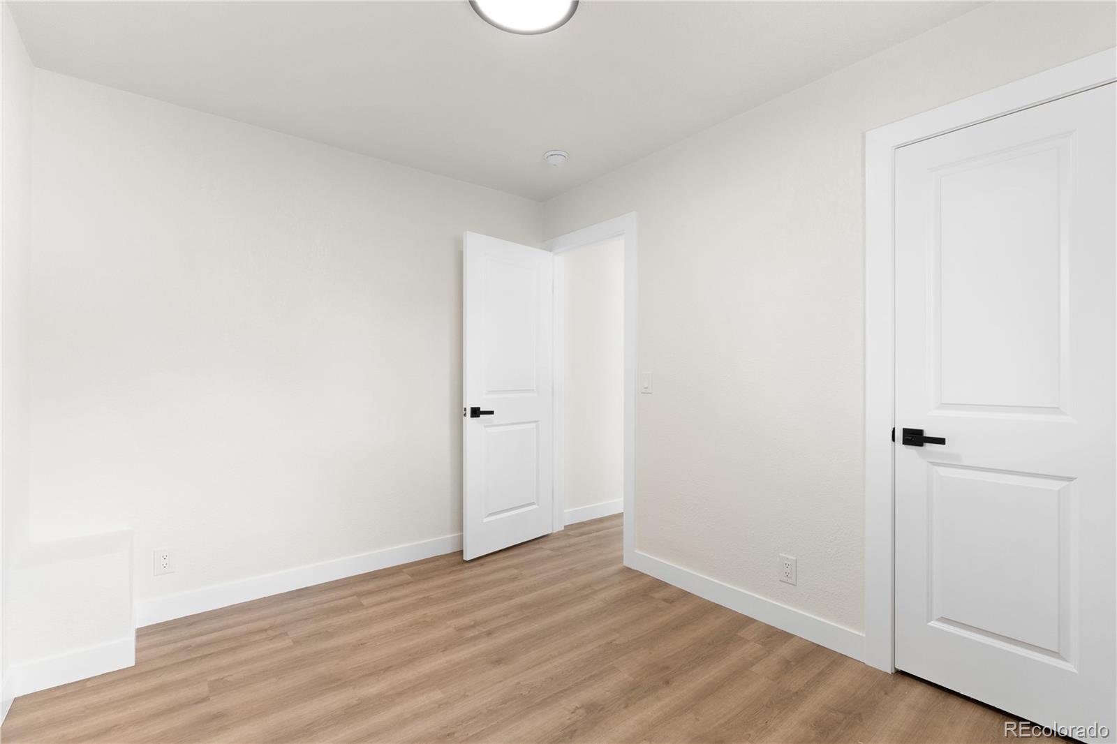 MLS Image #17 for 3690  newport street,denver, Colorado