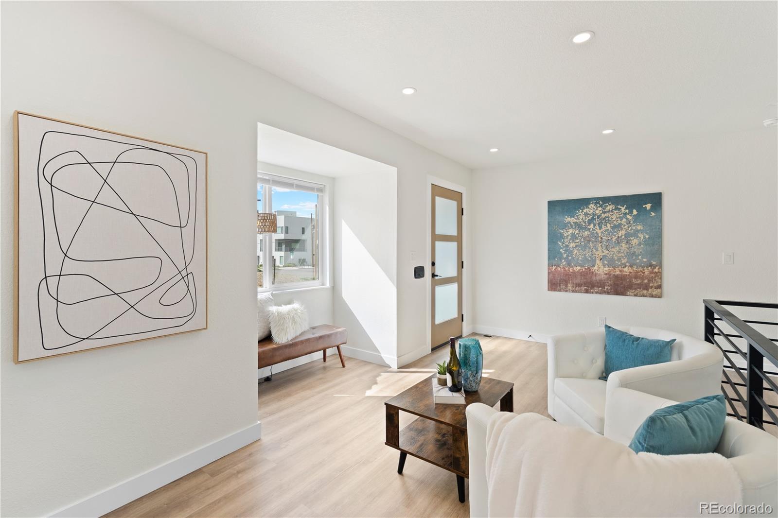 MLS Image #6 for 3690  newport street,denver, Colorado
