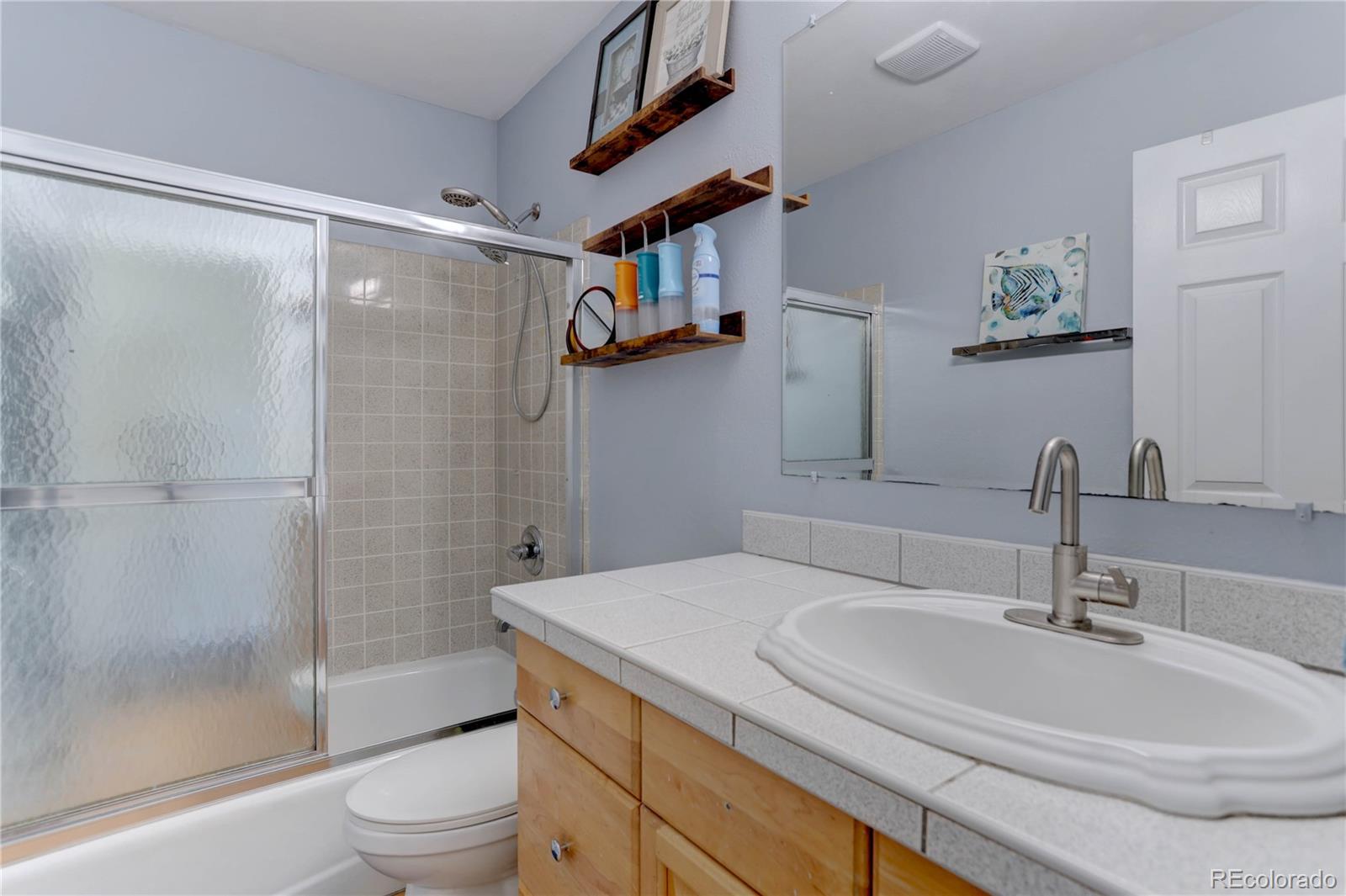 MLS Image #14 for 19629 e bails place,aurora, Colorado