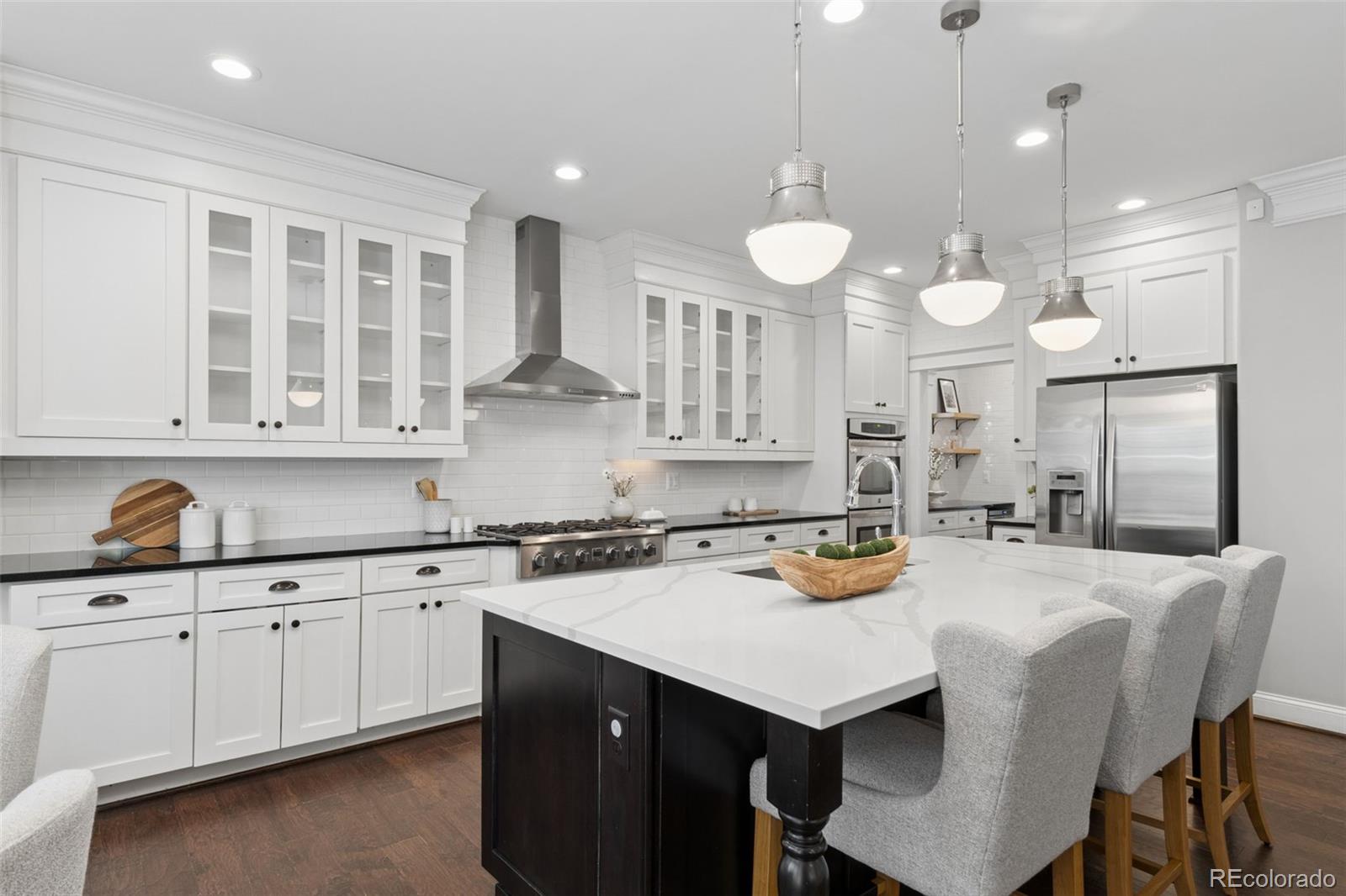 MLS Image #10 for 8131 e 33rd avenue,denver, Colorado