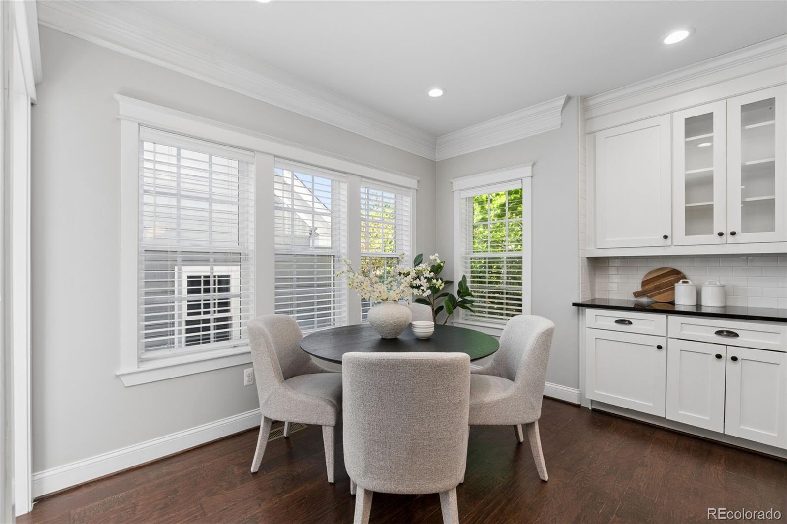 MLS Image #12 for 8131 e 33rd avenue,denver, Colorado