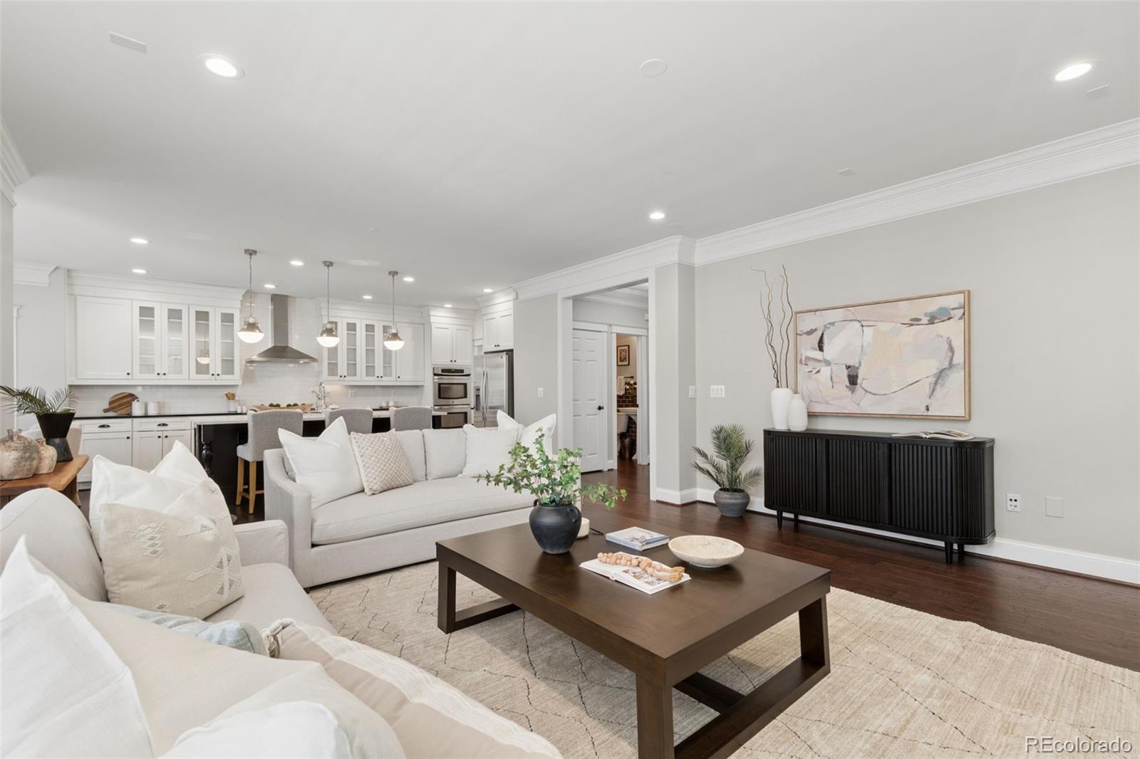 MLS Image #13 for 8131 e 33rd avenue,denver, Colorado