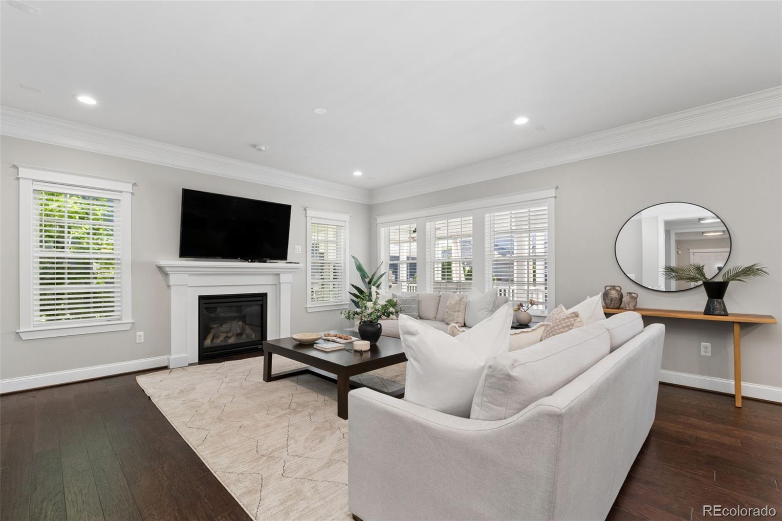 MLS Image #14 for 8131 e 33rd avenue,denver, Colorado