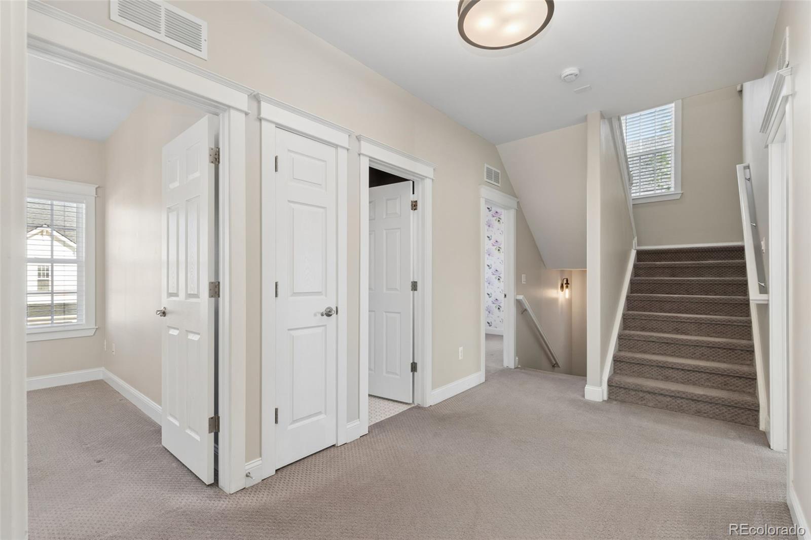 MLS Image #17 for 8131 e 33rd avenue,denver, Colorado