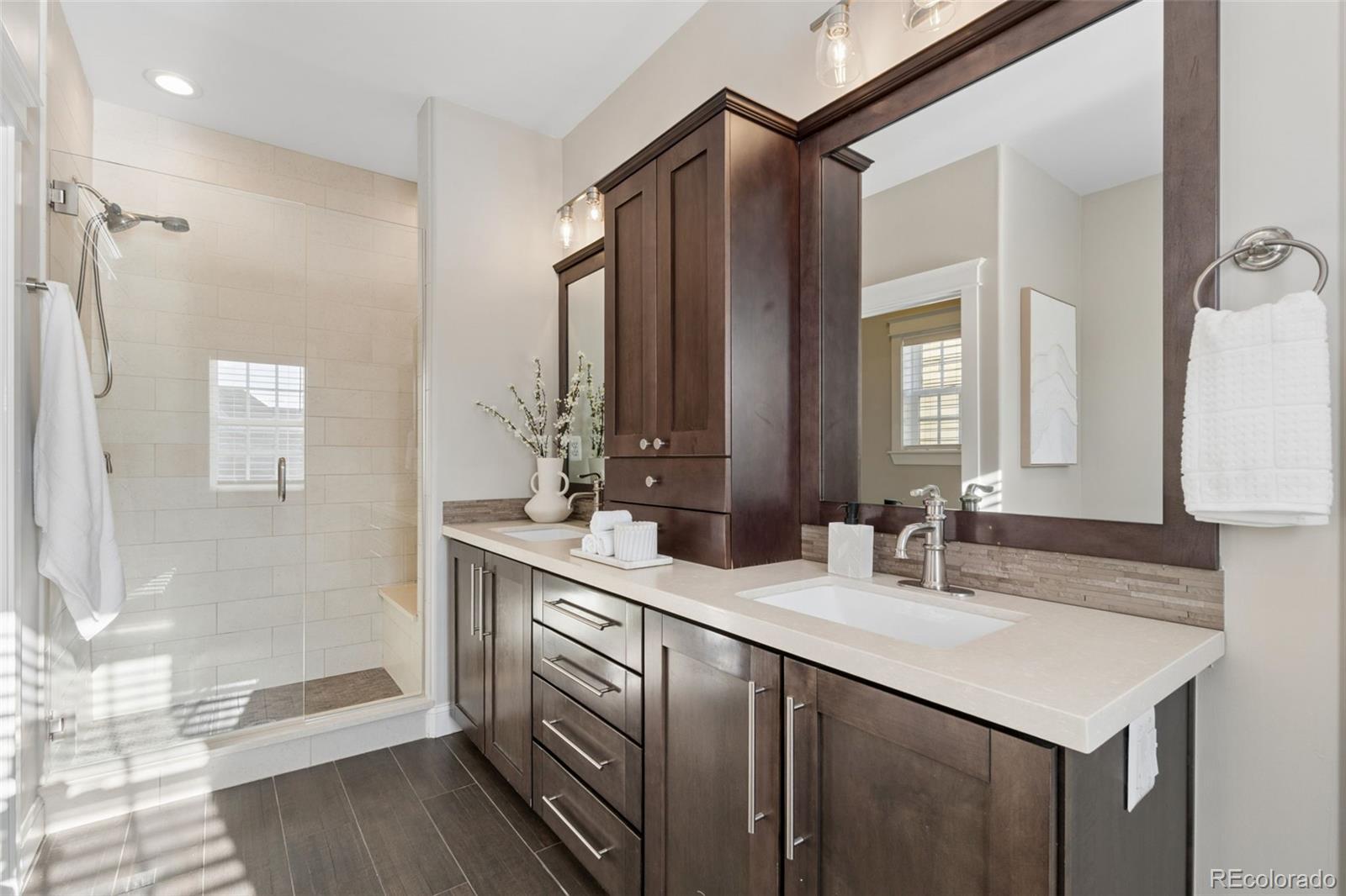 MLS Image #21 for 8131 e 33rd avenue,denver, Colorado