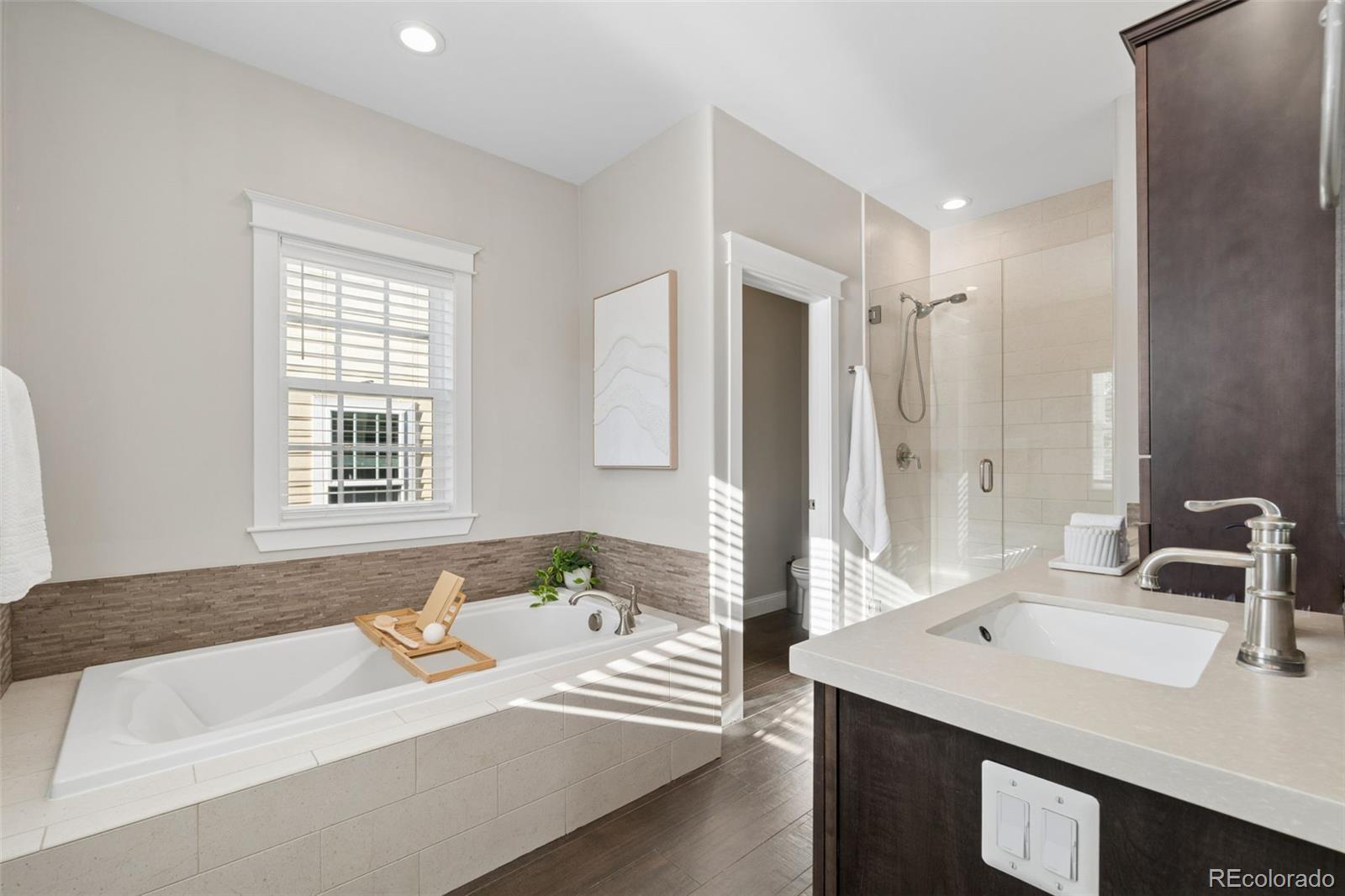 MLS Image #22 for 8131 e 33rd avenue,denver, Colorado