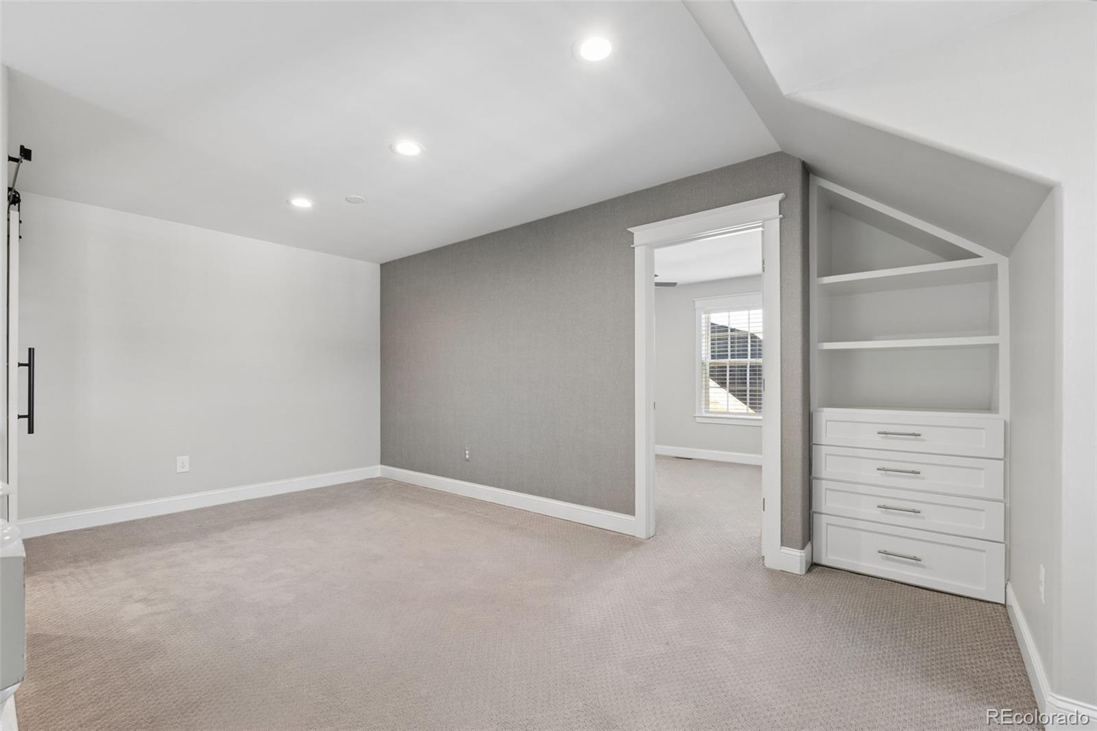 MLS Image #30 for 8131 e 33rd avenue,denver, Colorado