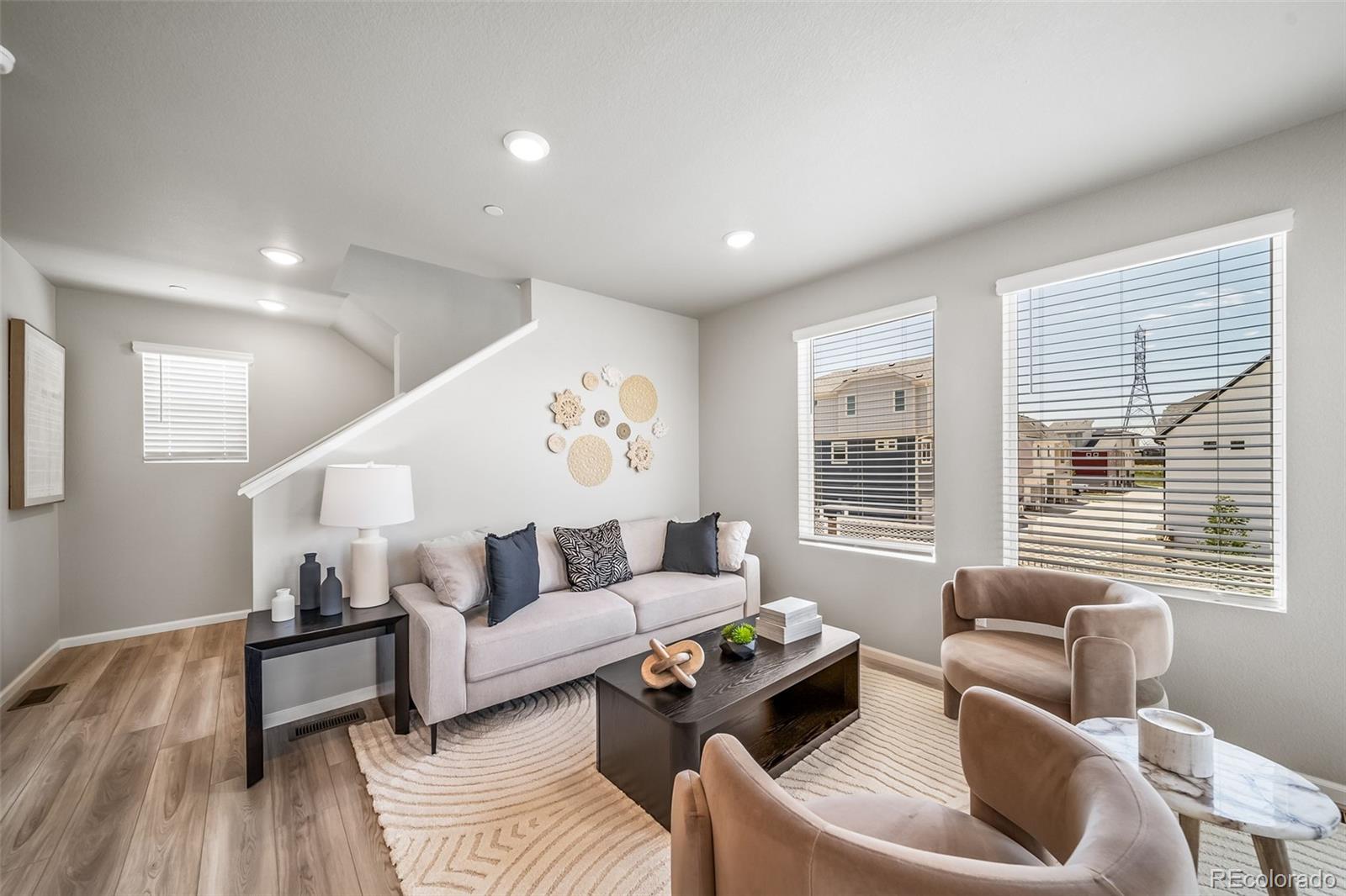 MLS Image #10 for 10080  revere court,commerce city, Colorado