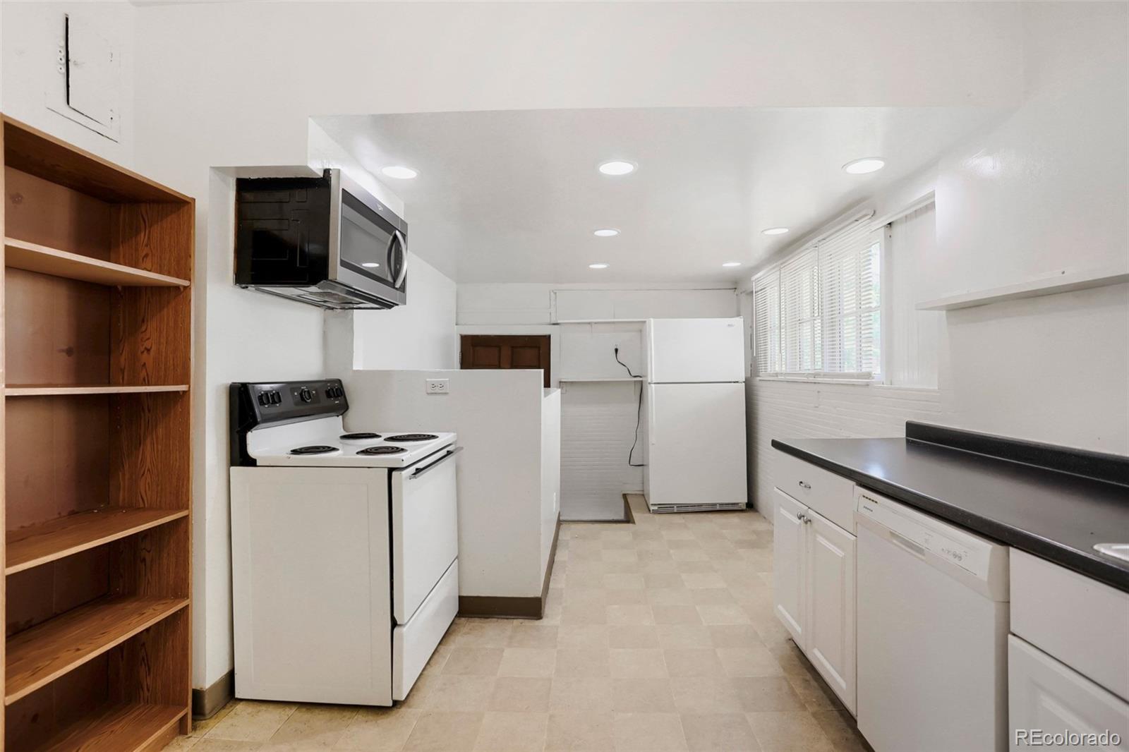 MLS Image #15 for 2249 s high street,denver, Colorado