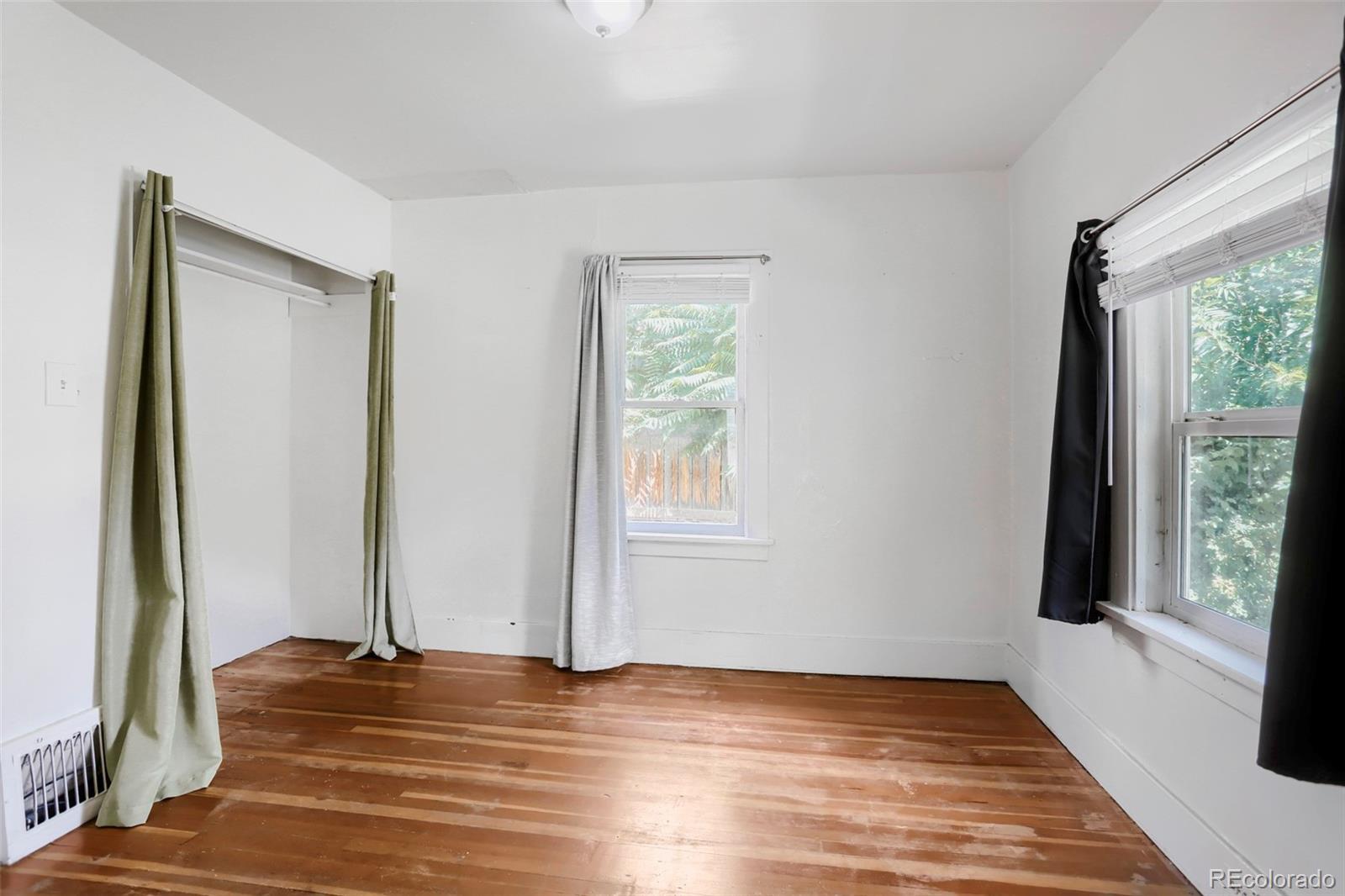 MLS Image #18 for 2249 s high street,denver, Colorado