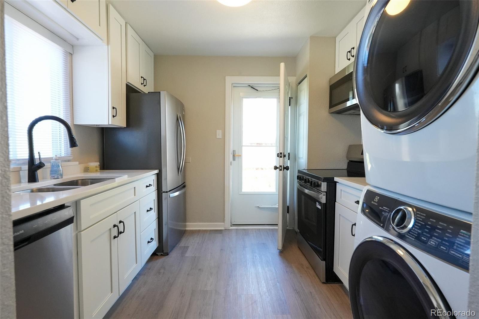 MLS Image #6 for 1110  quince street,denver, Colorado