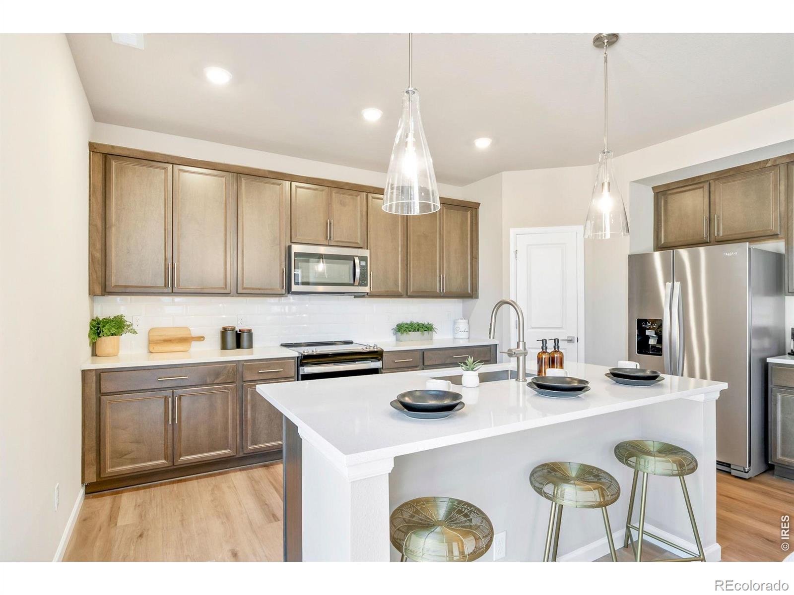 MLS Image #3 for 656  noola street,windsor, Colorado