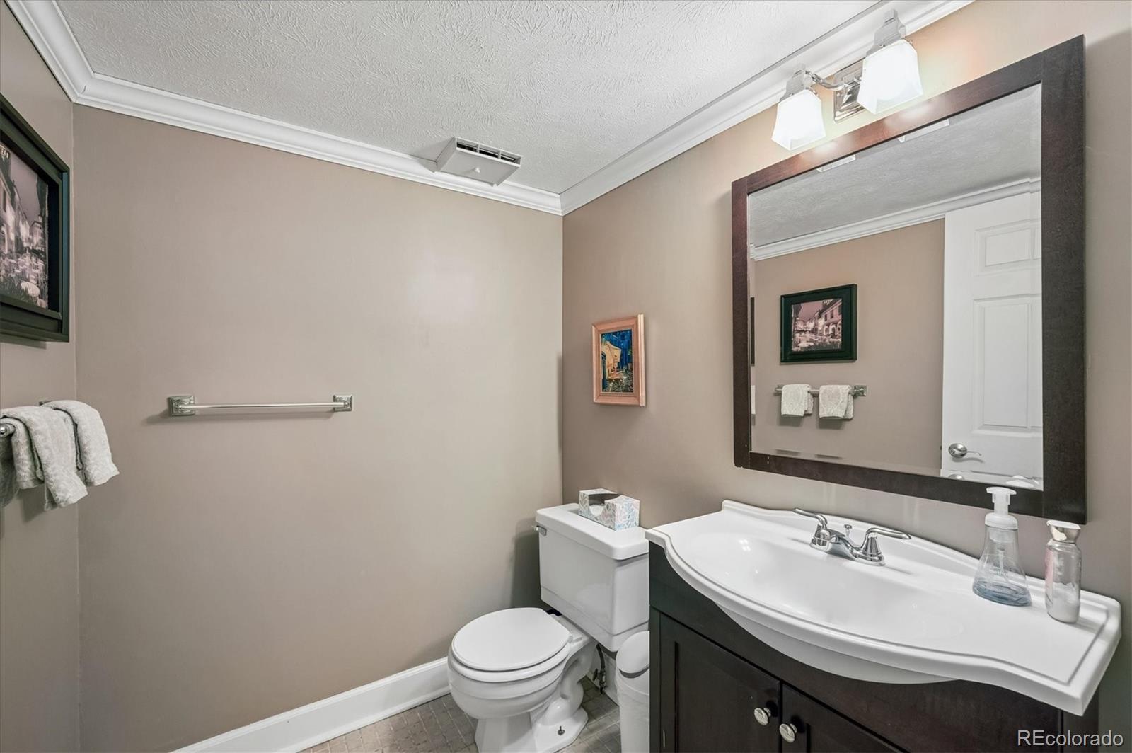 MLS Image #16 for 7210 s lewis street,littleton, Colorado
