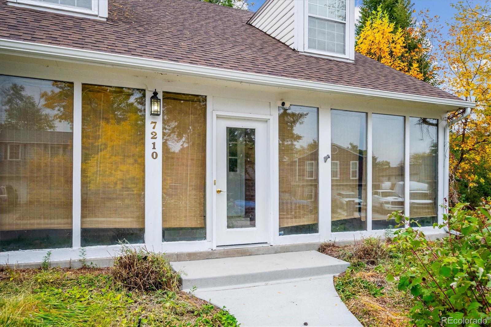 MLS Image #3 for 7210 s lewis street,littleton, Colorado