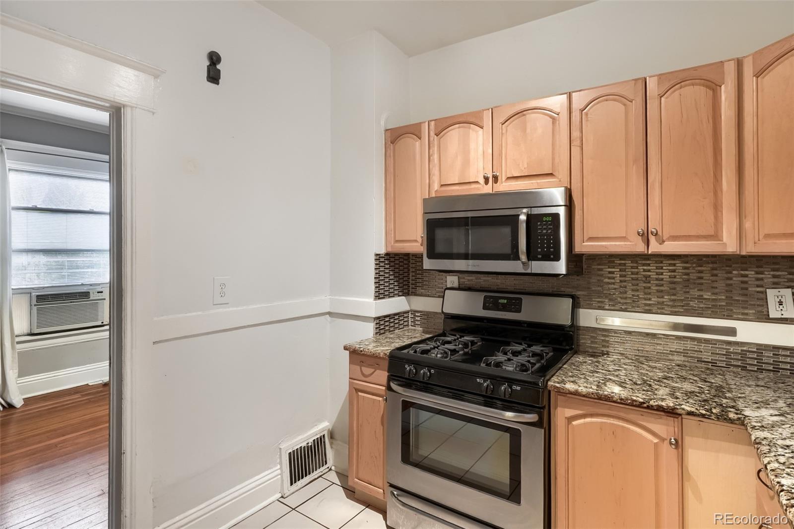 MLS Image #10 for 3418 n clay street,denver, Colorado