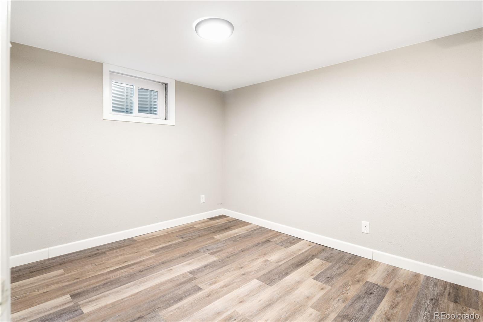 MLS Image #19 for 8441  edison drive,denver, Colorado