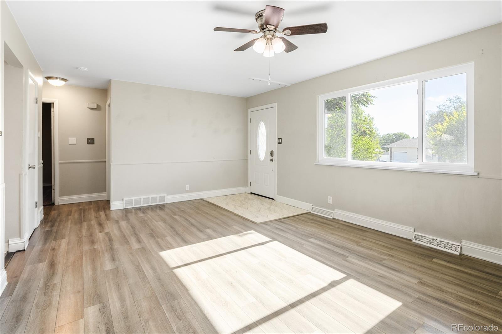MLS Image #5 for 8441  edison drive,denver, Colorado