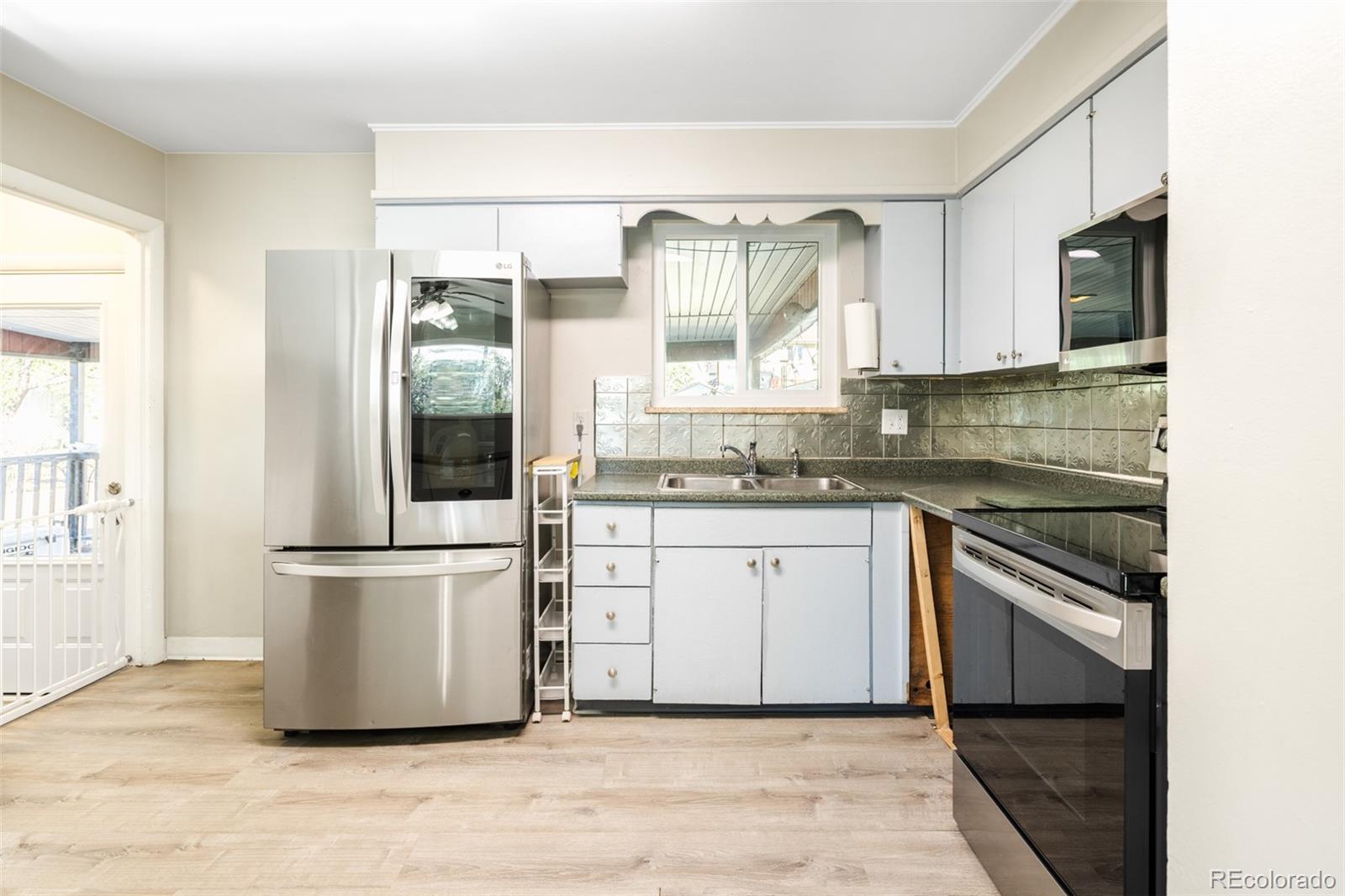 MLS Image #7 for 8441  edison drive,denver, Colorado