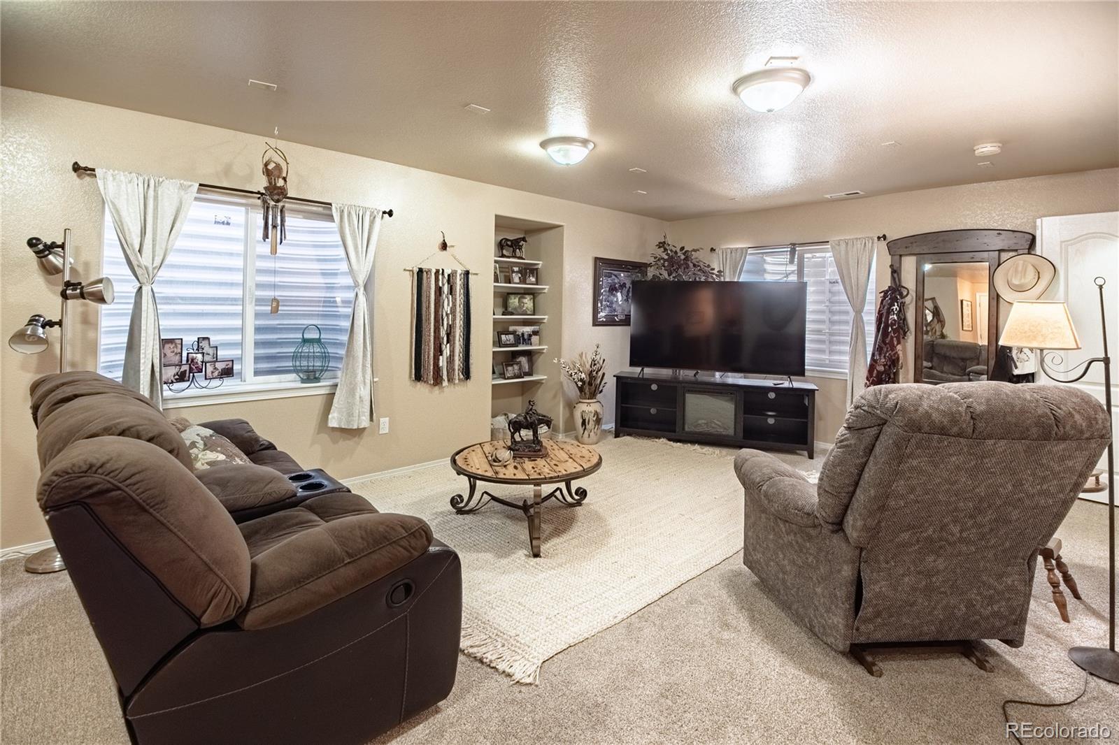 MLS Image #33 for 10393  capital peak way,peyton, Colorado