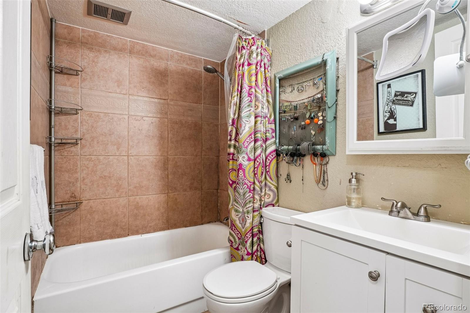 MLS Image #30 for 909 n logan street,denver, Colorado