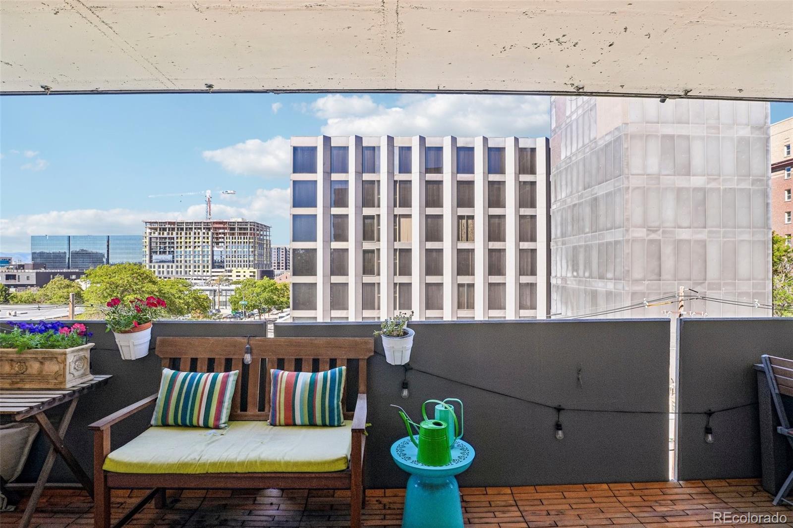 MLS Image #36 for 909 n logan street,denver, Colorado