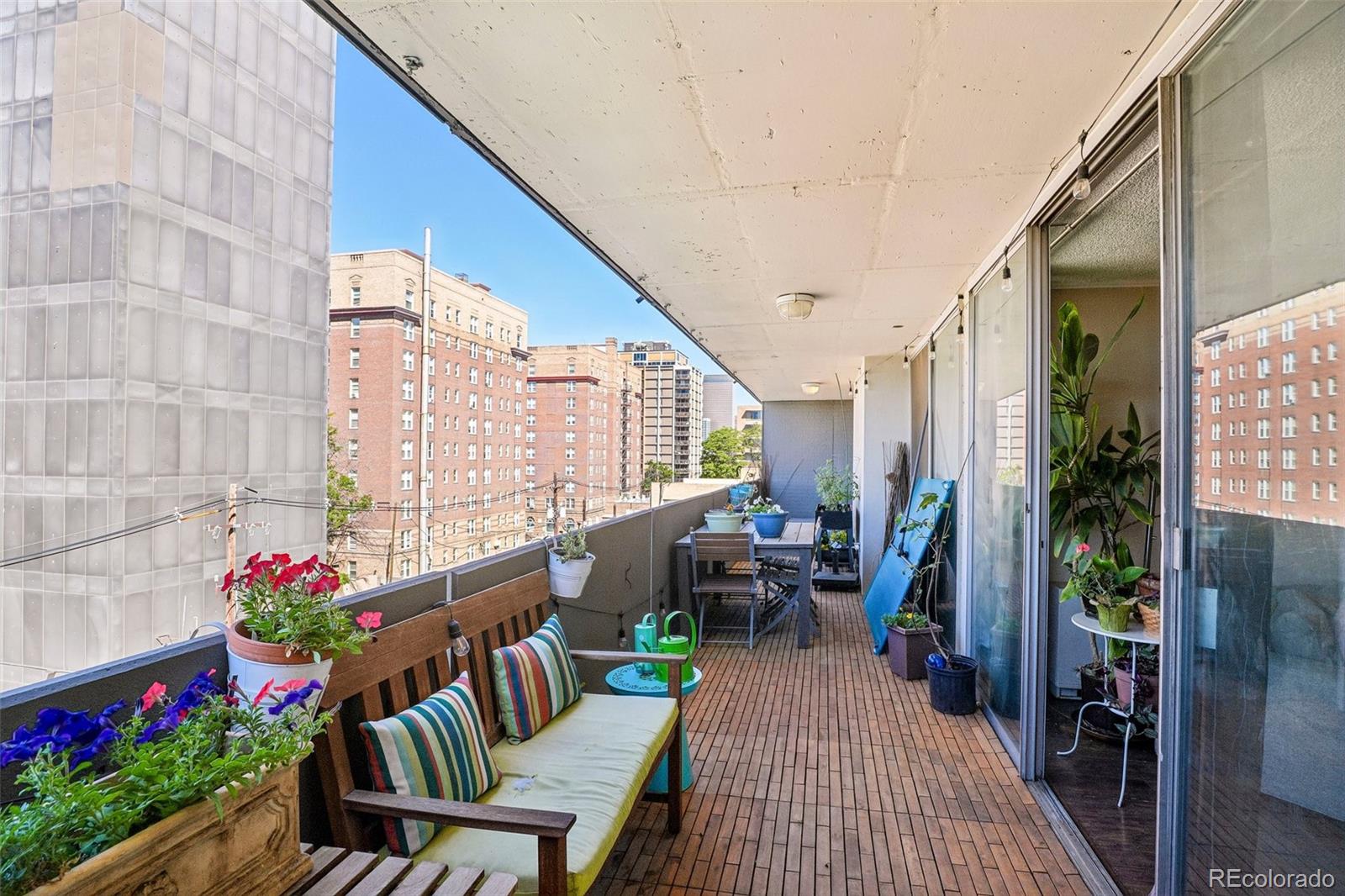 MLS Image #37 for 909 n logan street,denver, Colorado