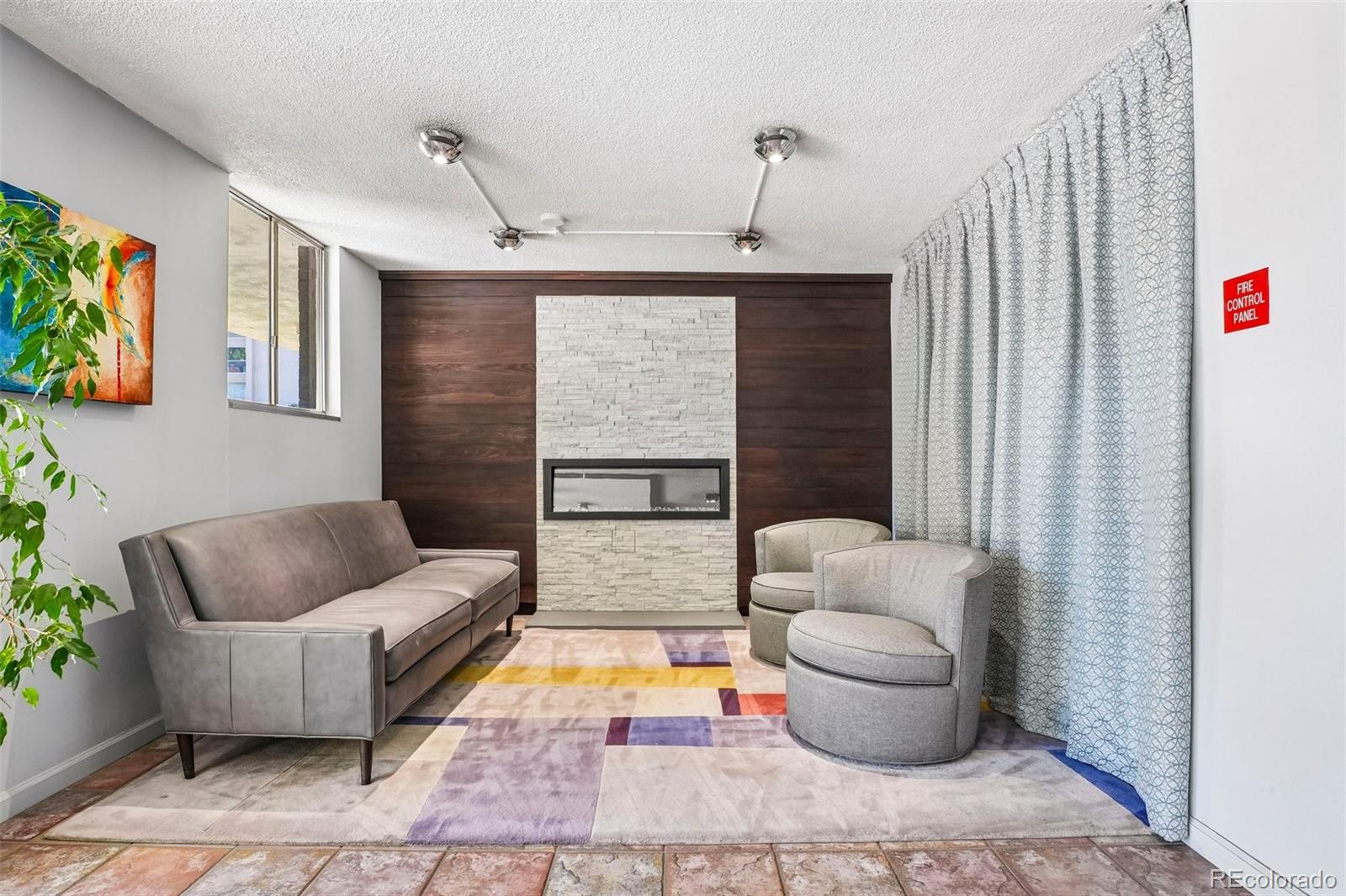 MLS Image #6 for 909 n logan street,denver, Colorado