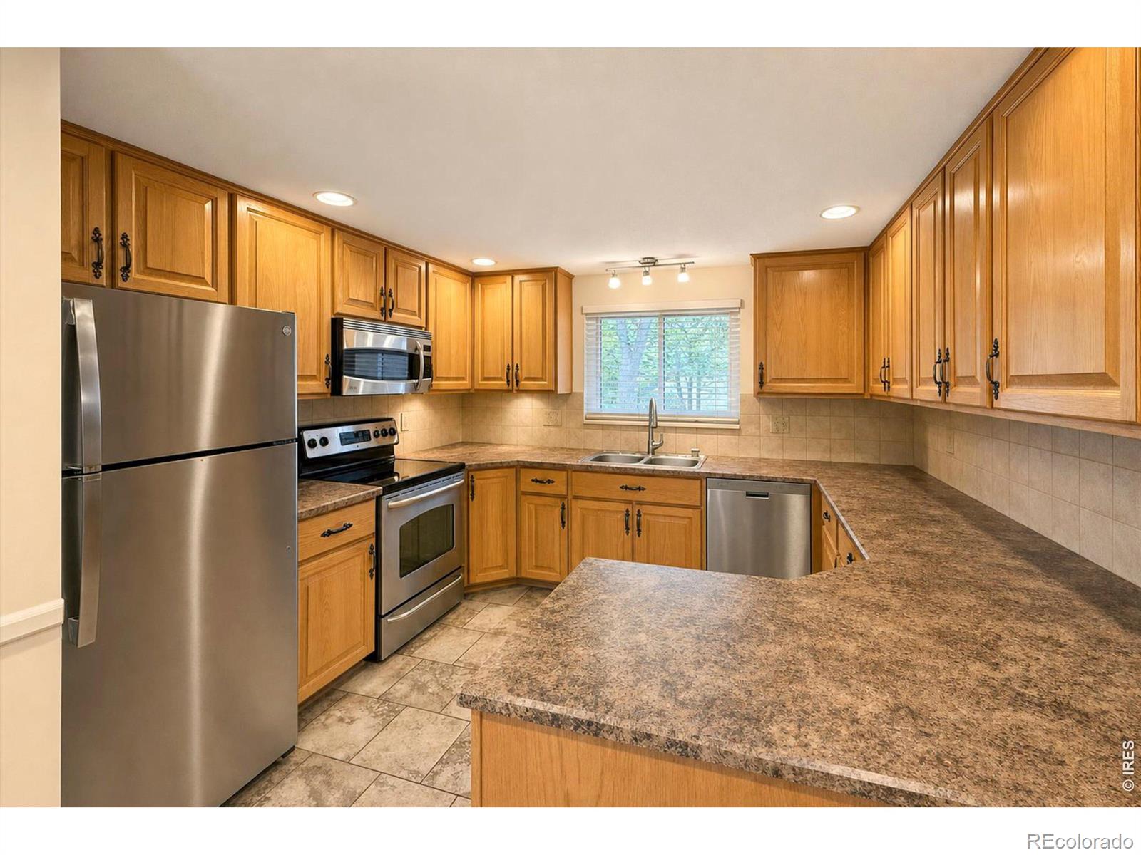MLS Image #11 for 9204  anhawa avenue,longmont, Colorado